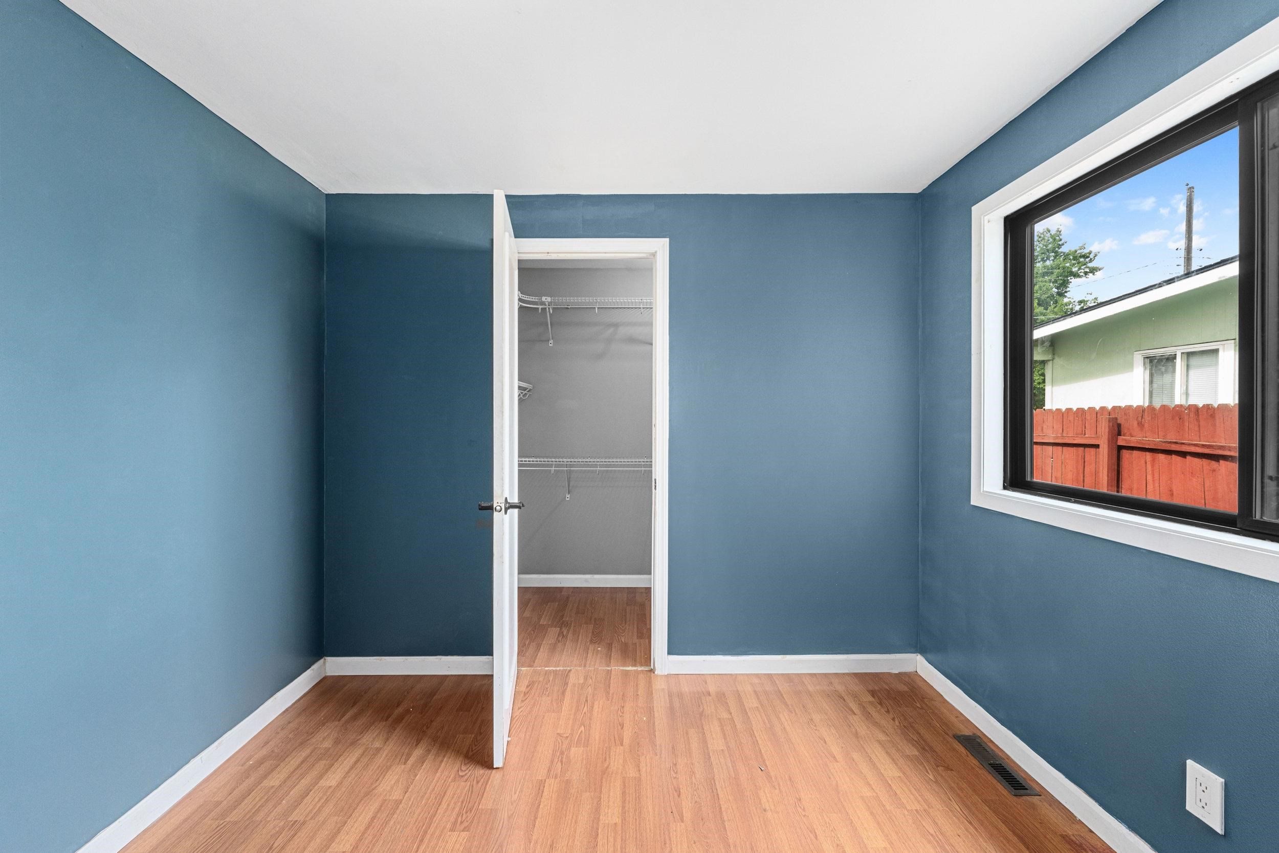 412 E Cozza Dr - Photo 13