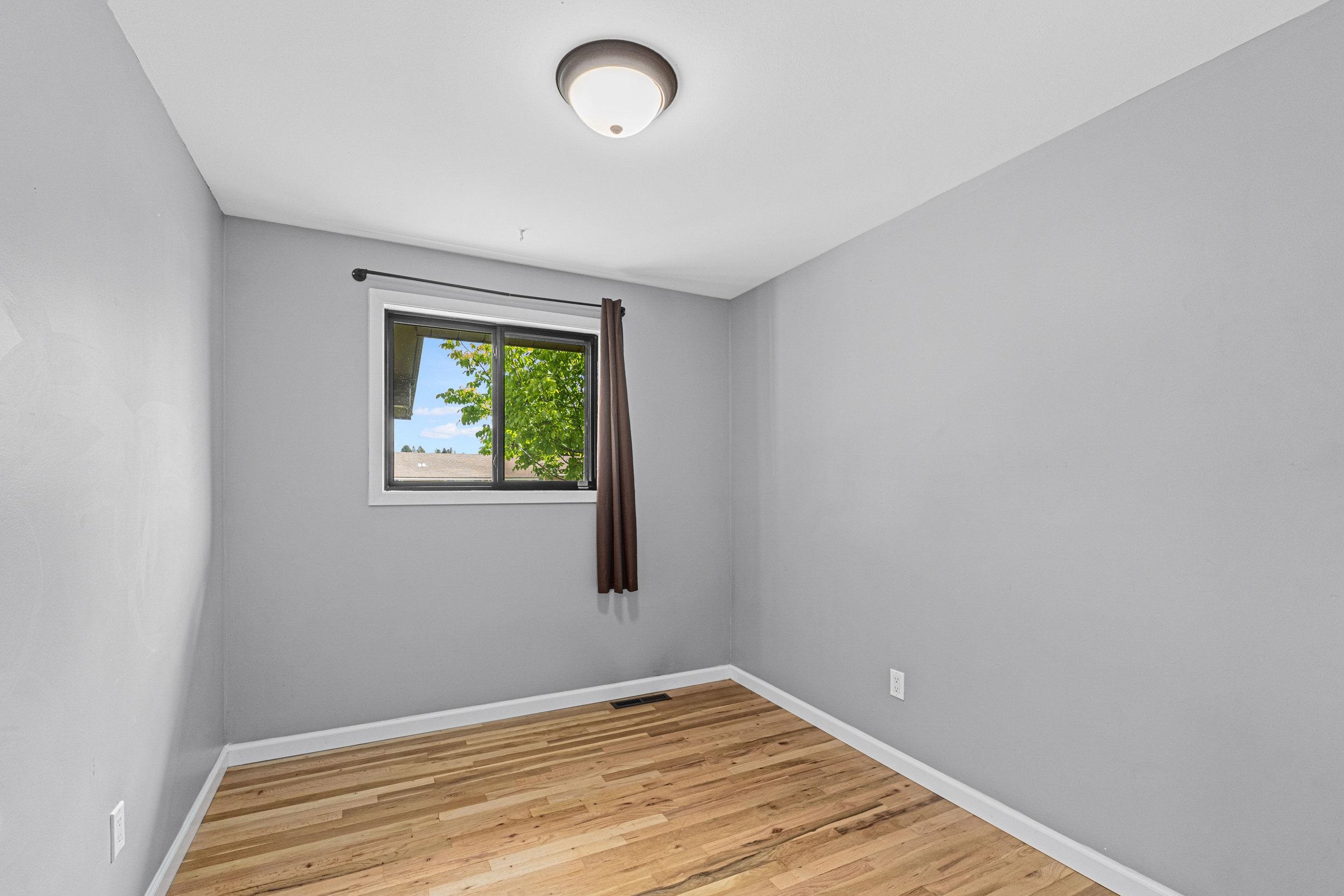 412 E Cozza Dr - Photo 17