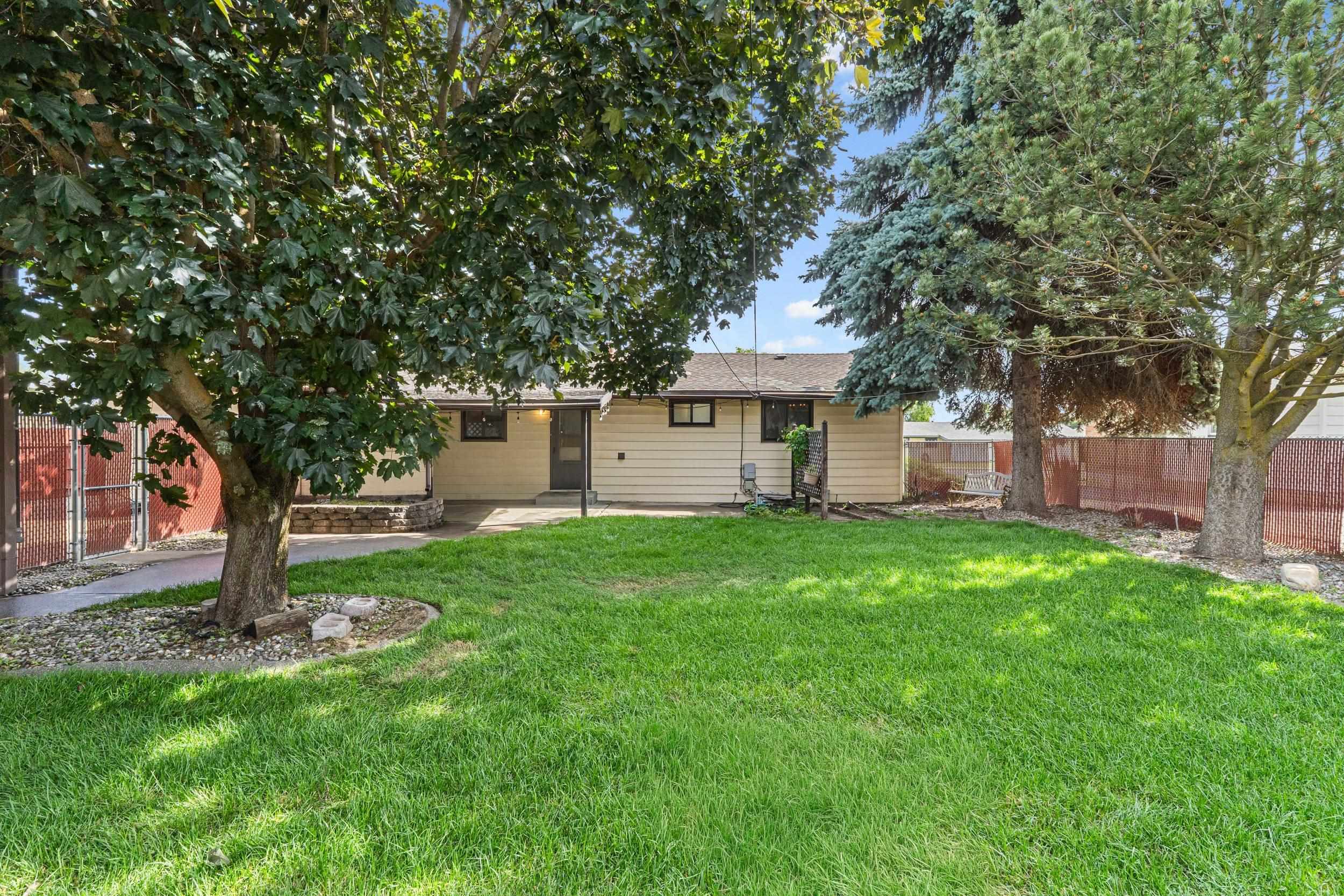 412 E Cozza Dr - Photo 30
