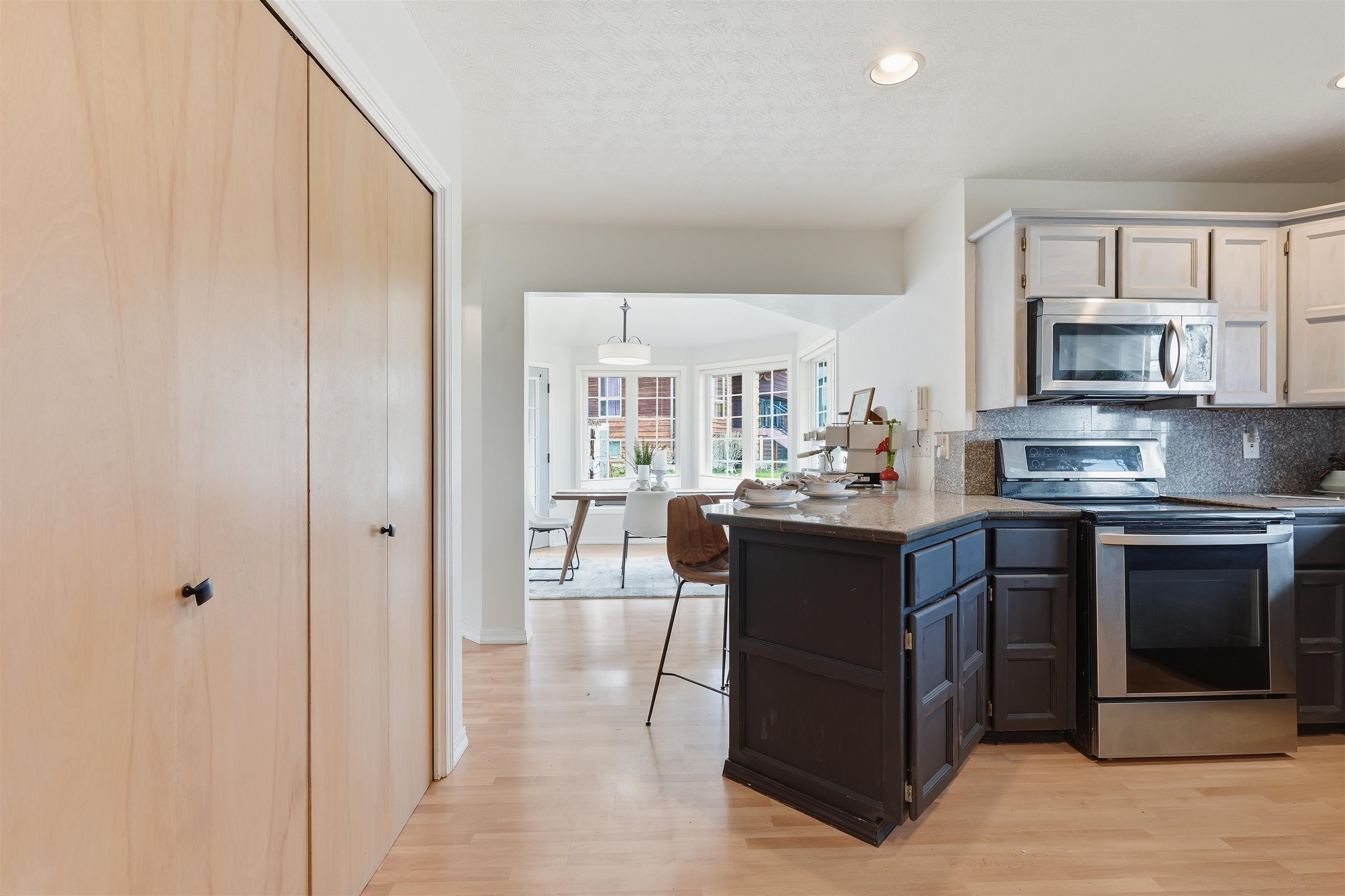 712 Montague Dr - Photo 9
