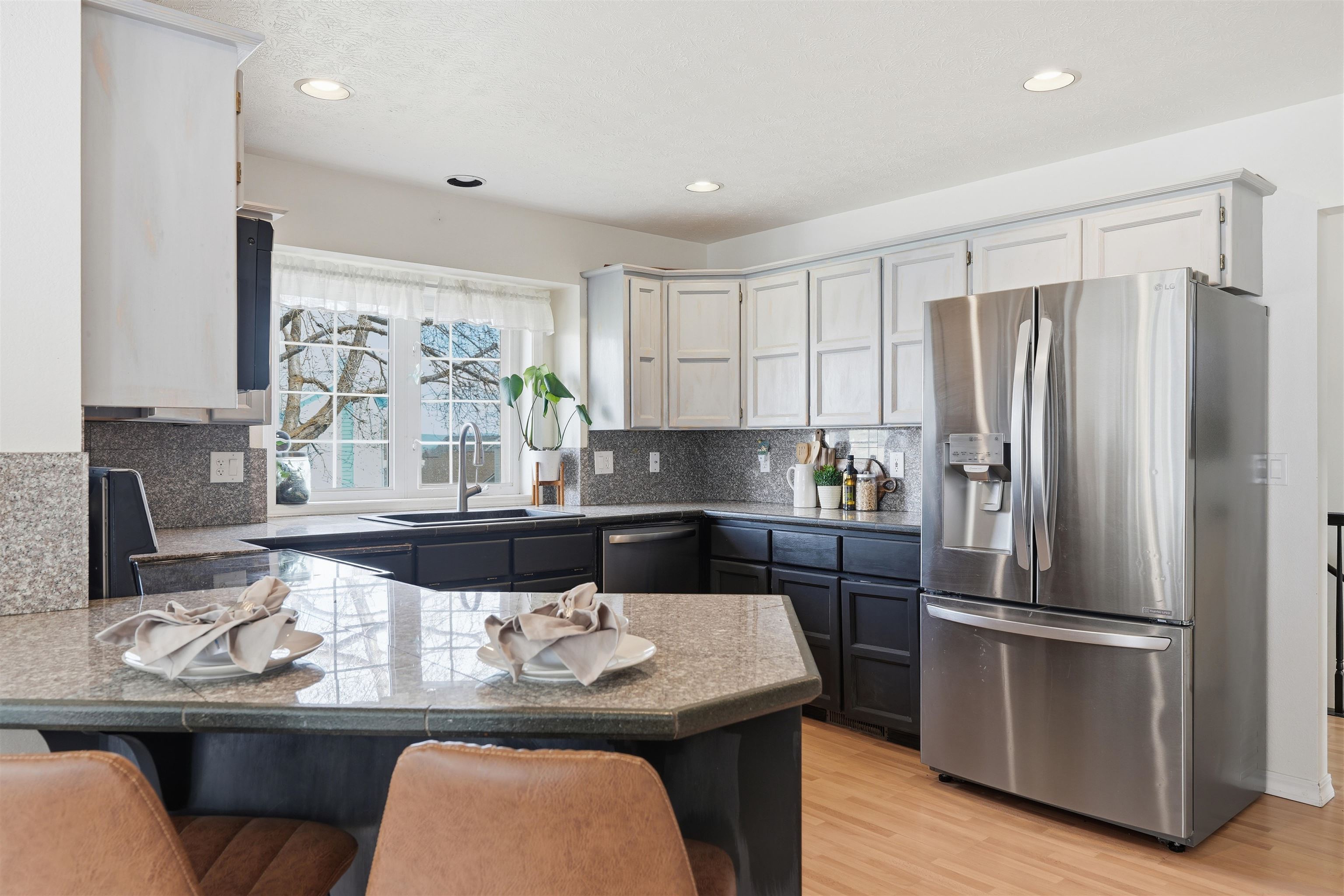 712 Montague Dr - Photo 14