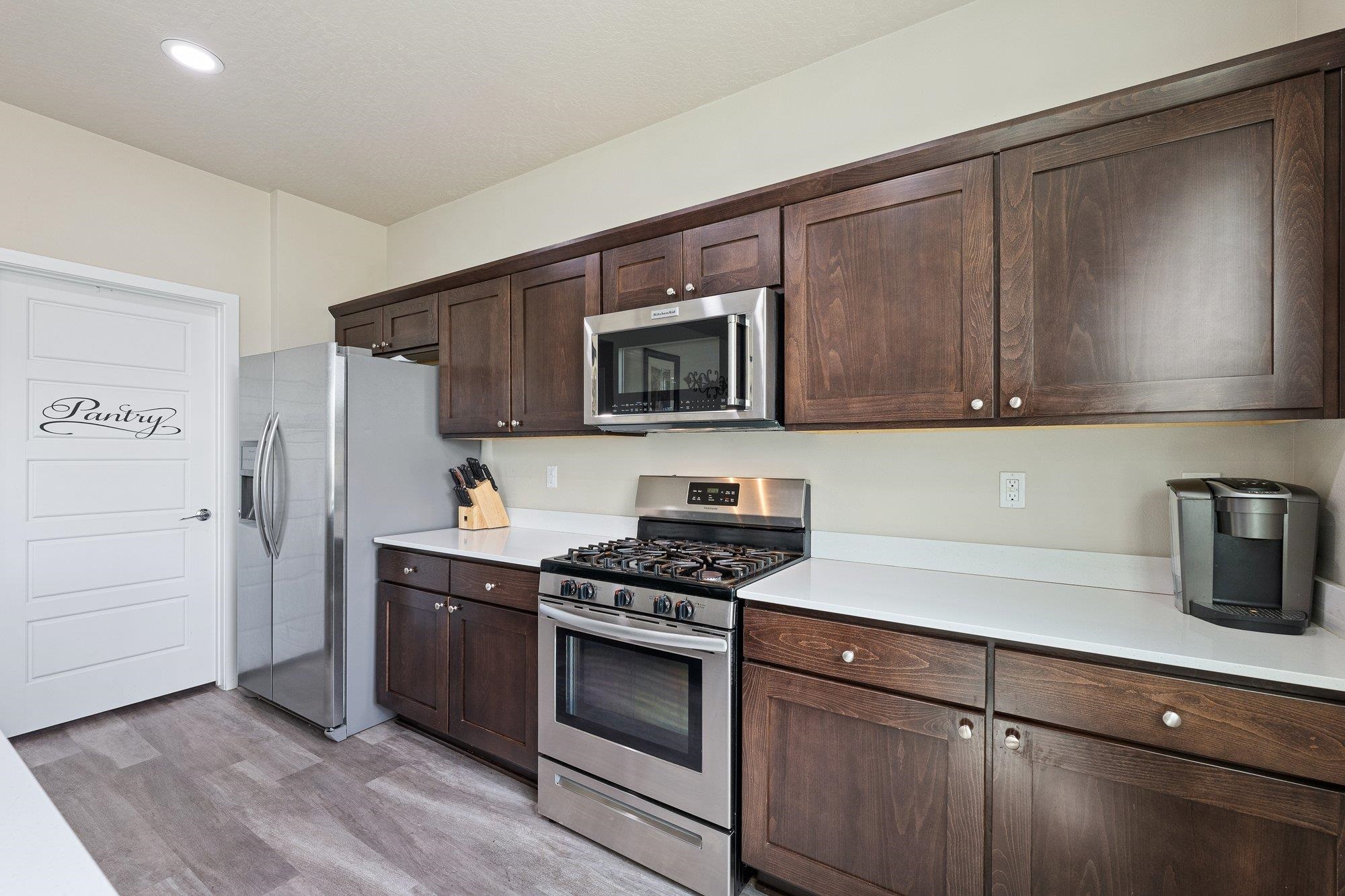 10019 W White Ln - Photo 11