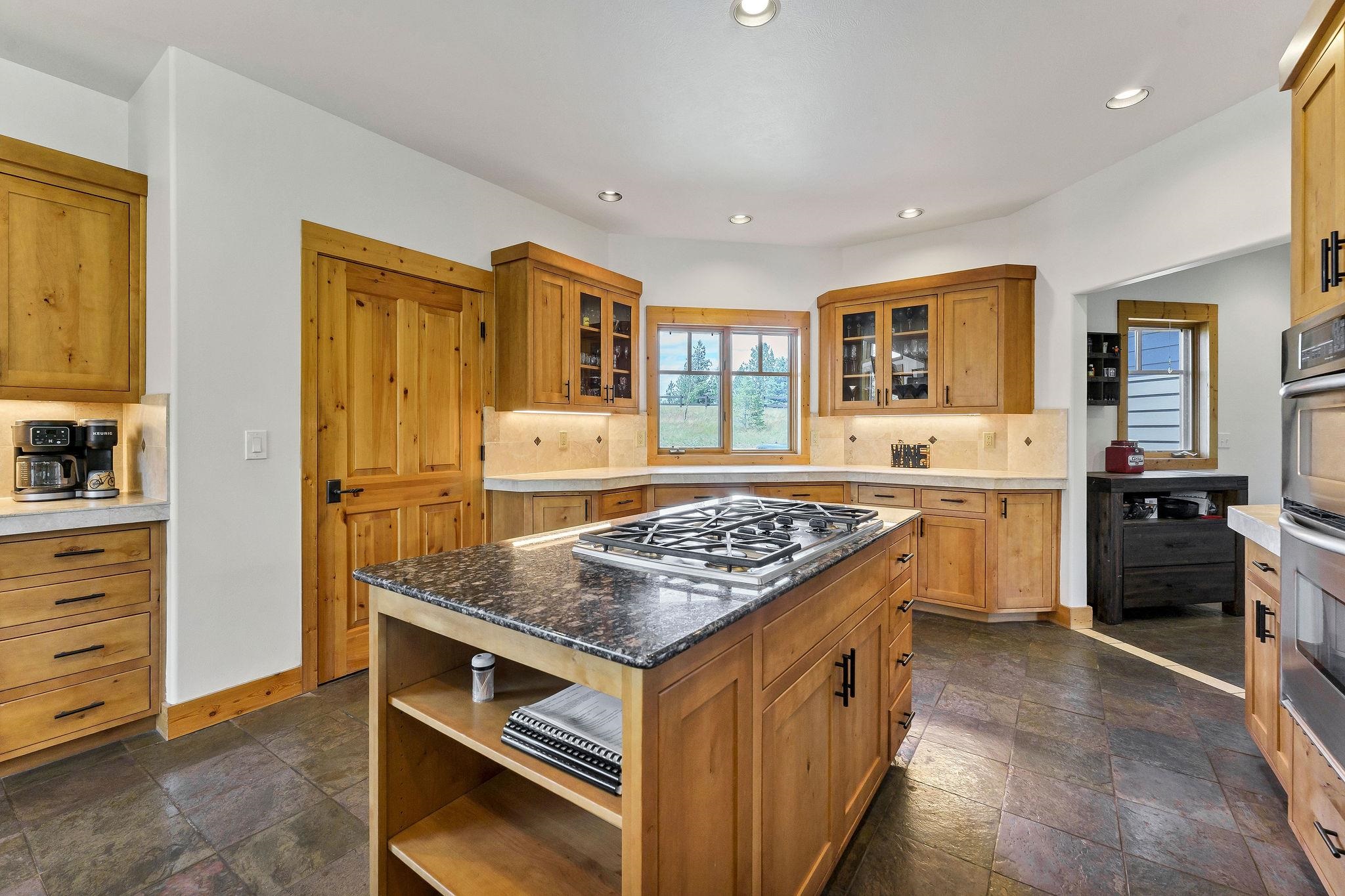 23418 E Broken Lance Ln - Photo 40