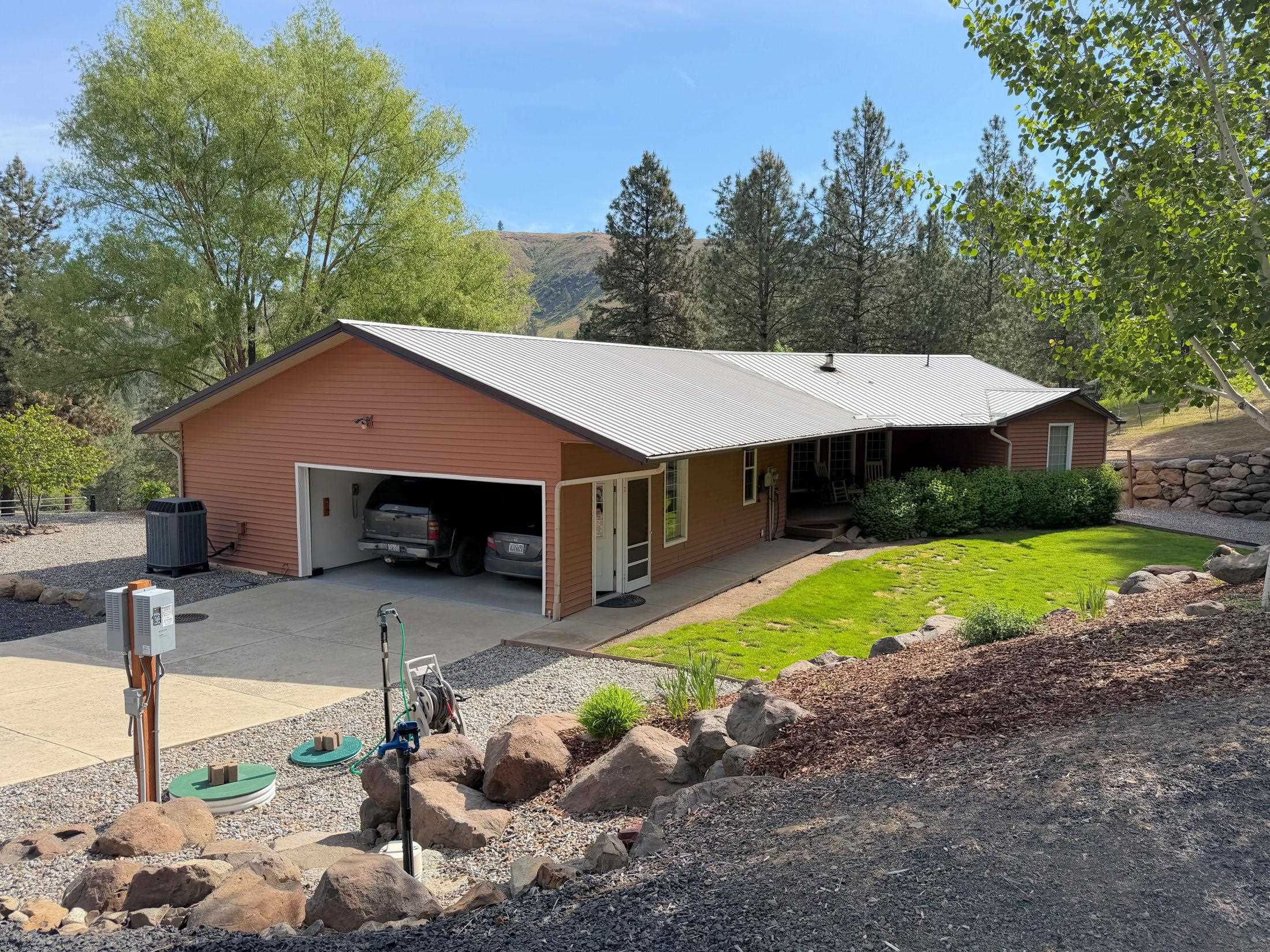 32765 N Rays Pl - Photo 2