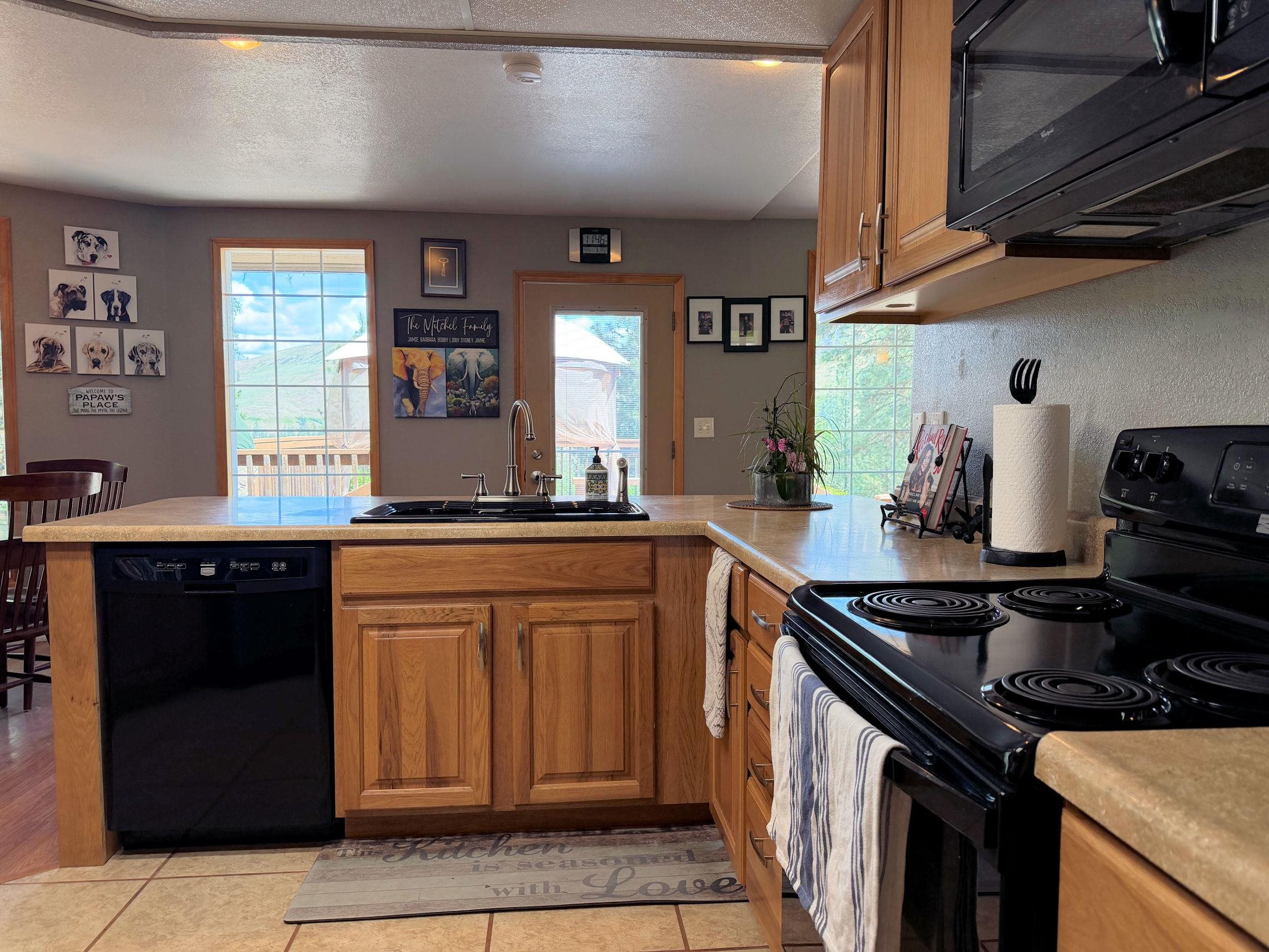 32765 N Rays Pl - Photo 7