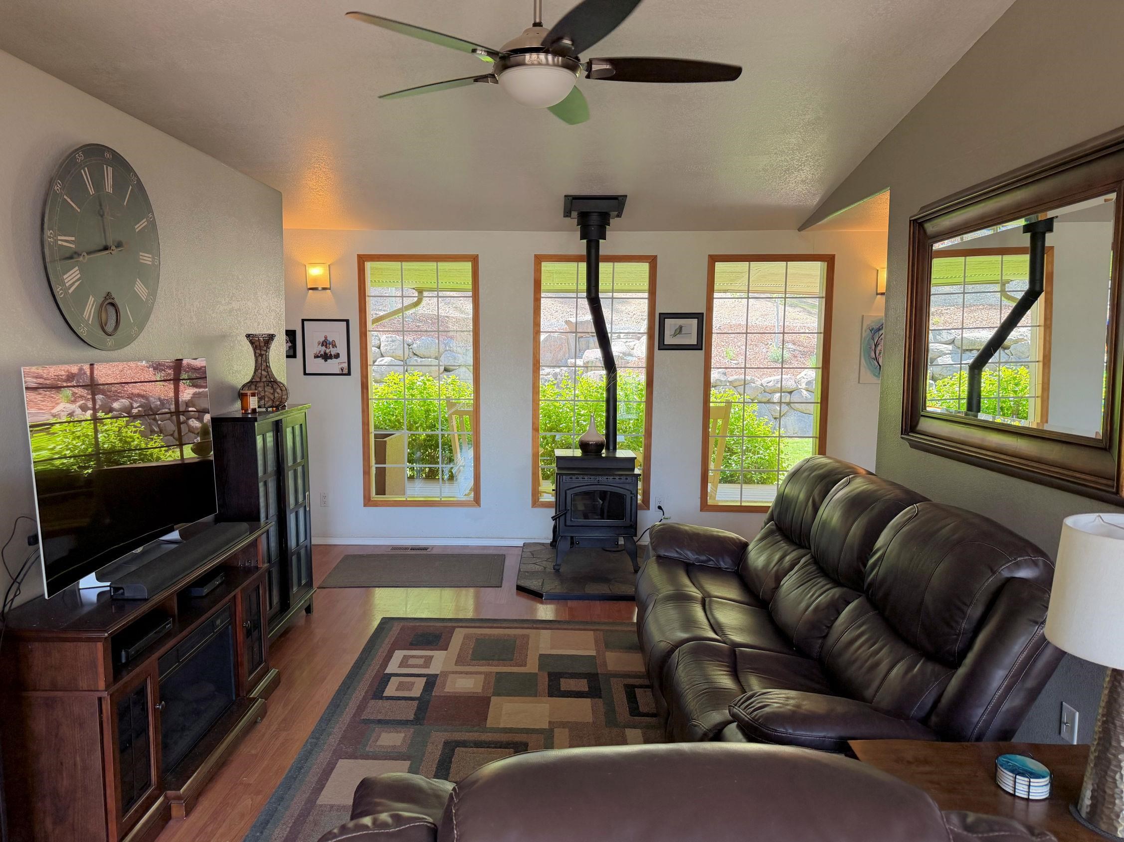 32765 N Rays Pl - Photo 4