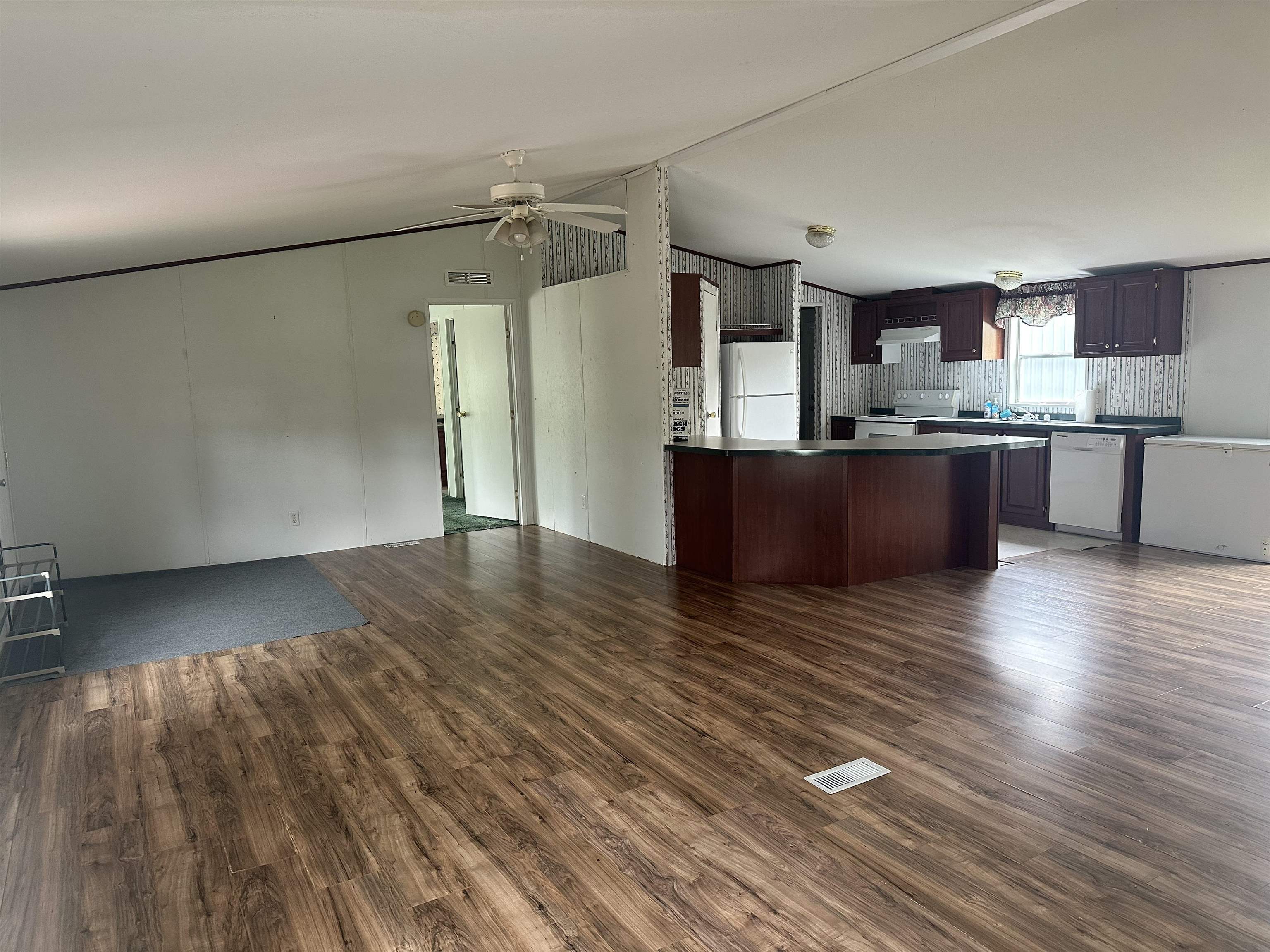 201 W Wisconsin Ave - Photo 3