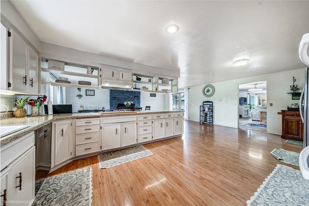 2105 W Borden Rd - Photo 5