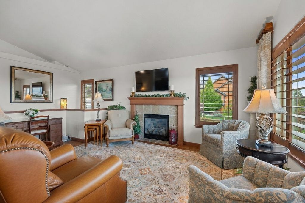 8918 E Clearview Ln - Photo 7