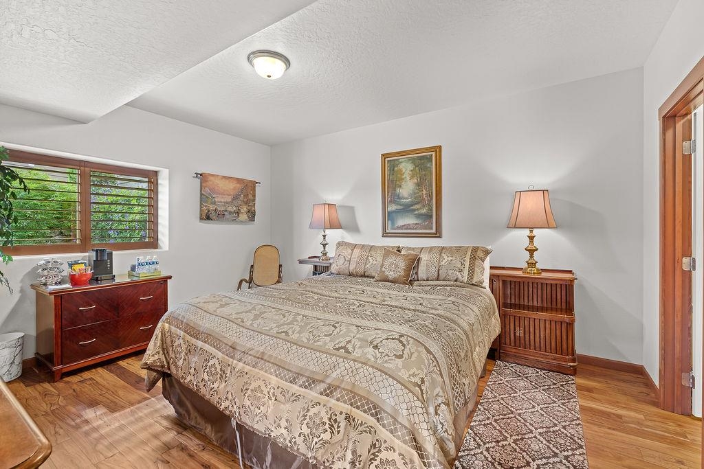8918 E Clearview Ln - Photo 41