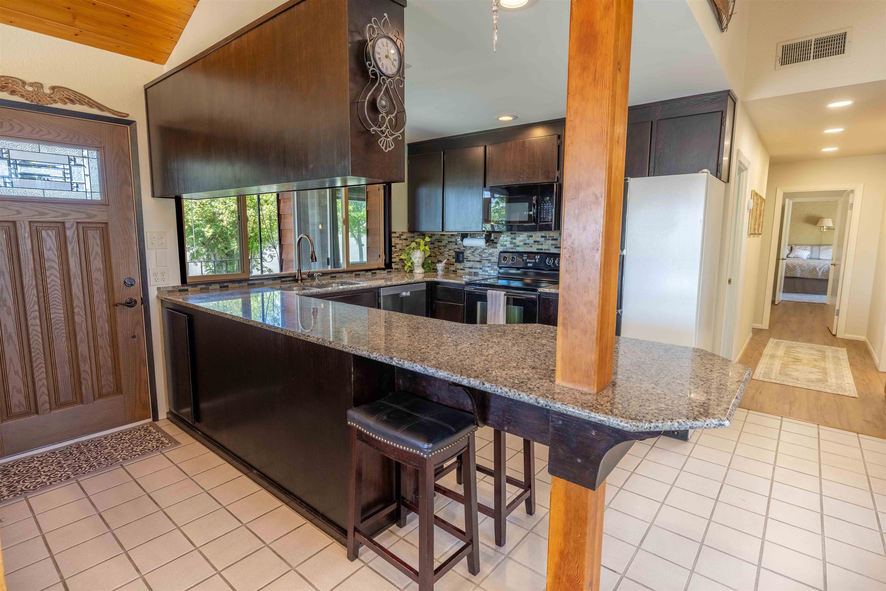 100 Airport Rd - Photo 6
