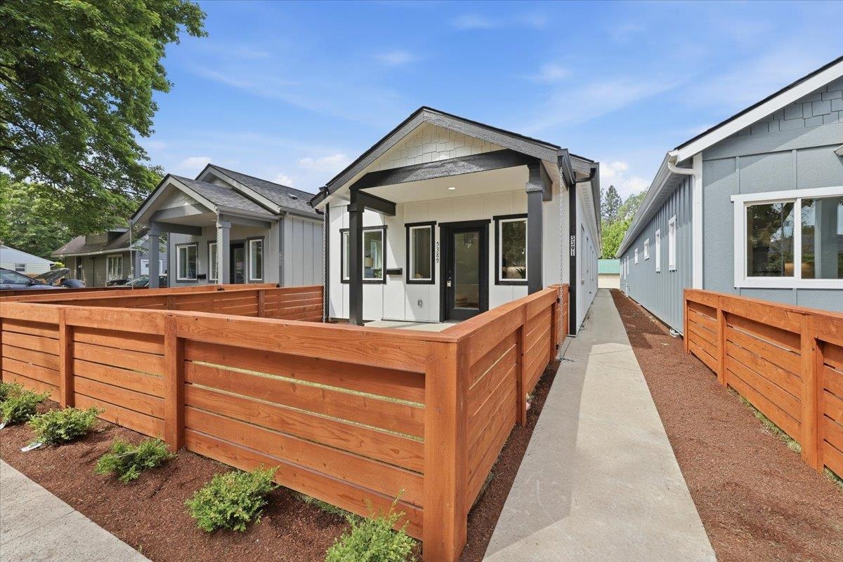 5389 N Lincoln St - Photo 4