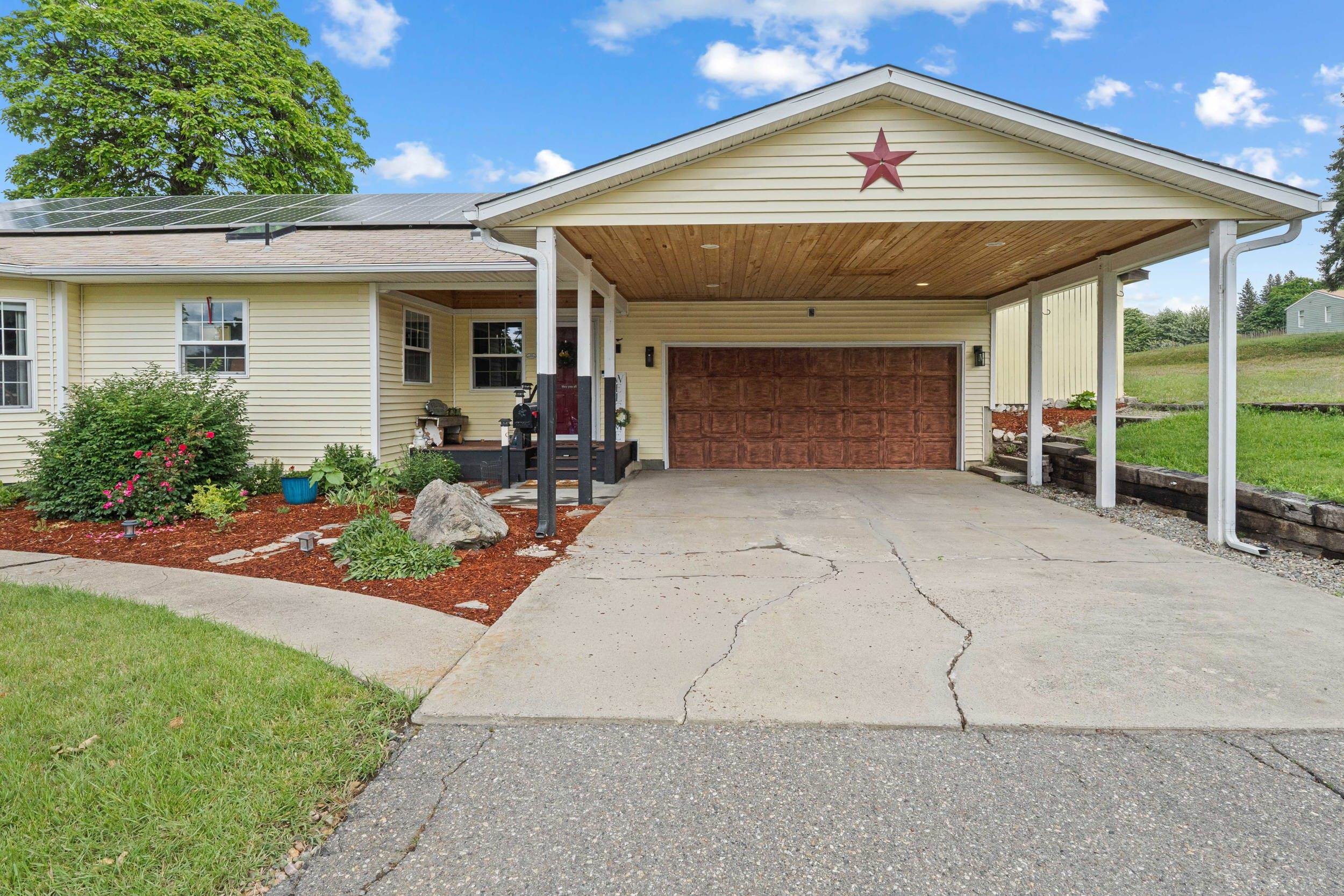 985 E Forest Ave - Photo 5