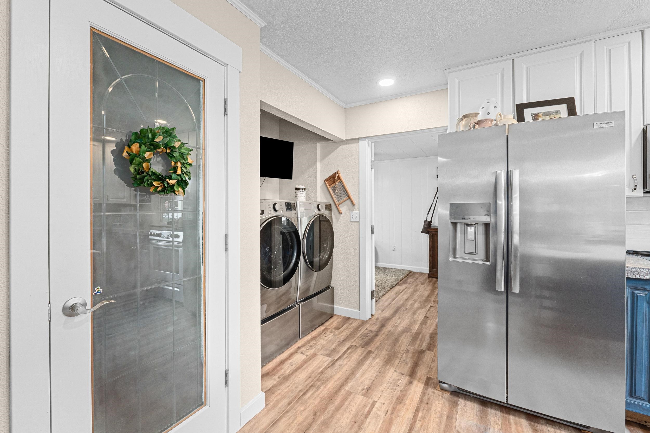 985 E Forest Ave - Photo 7