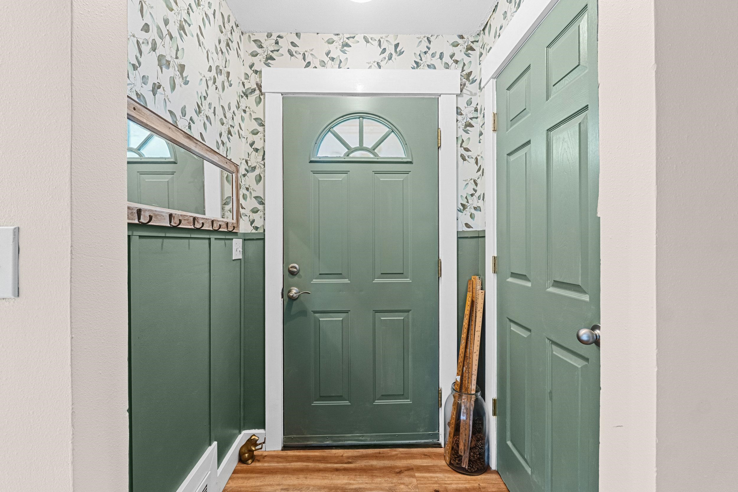 985 E Forest Ave - Photo 9