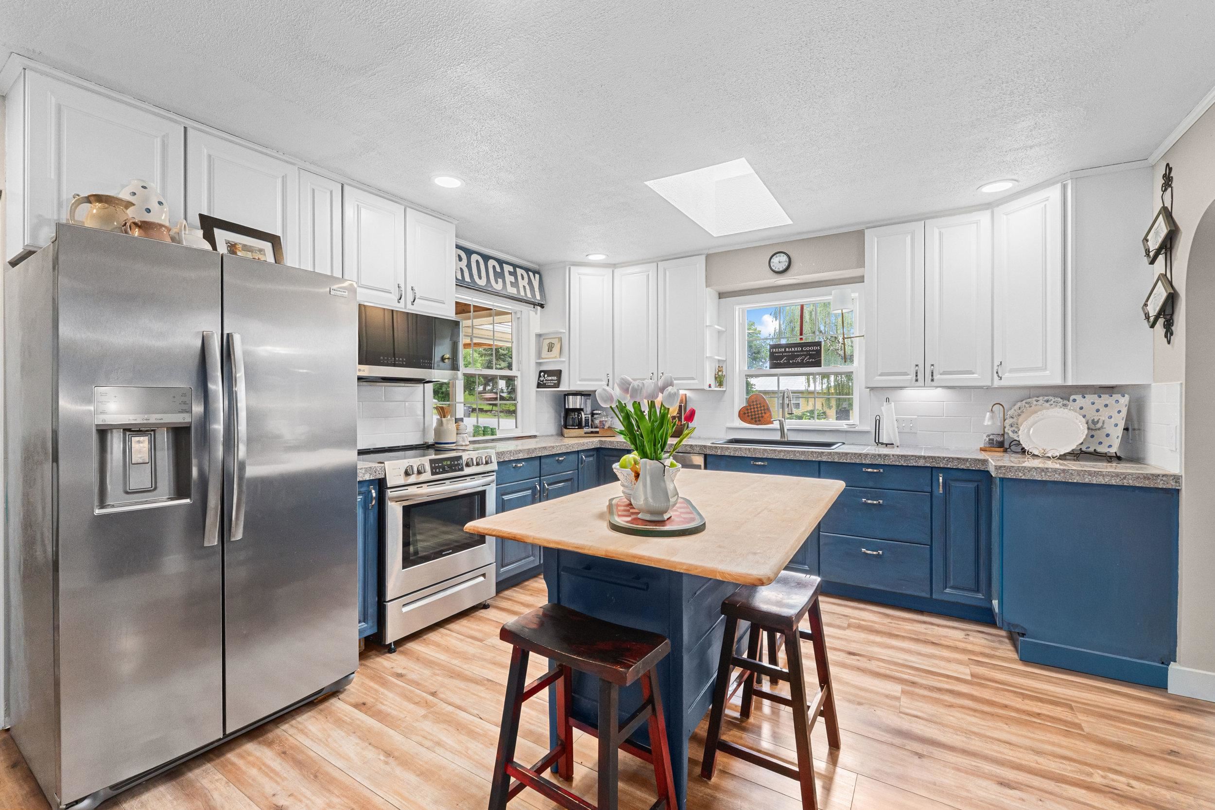 985 E Forest Ave - Photo 19