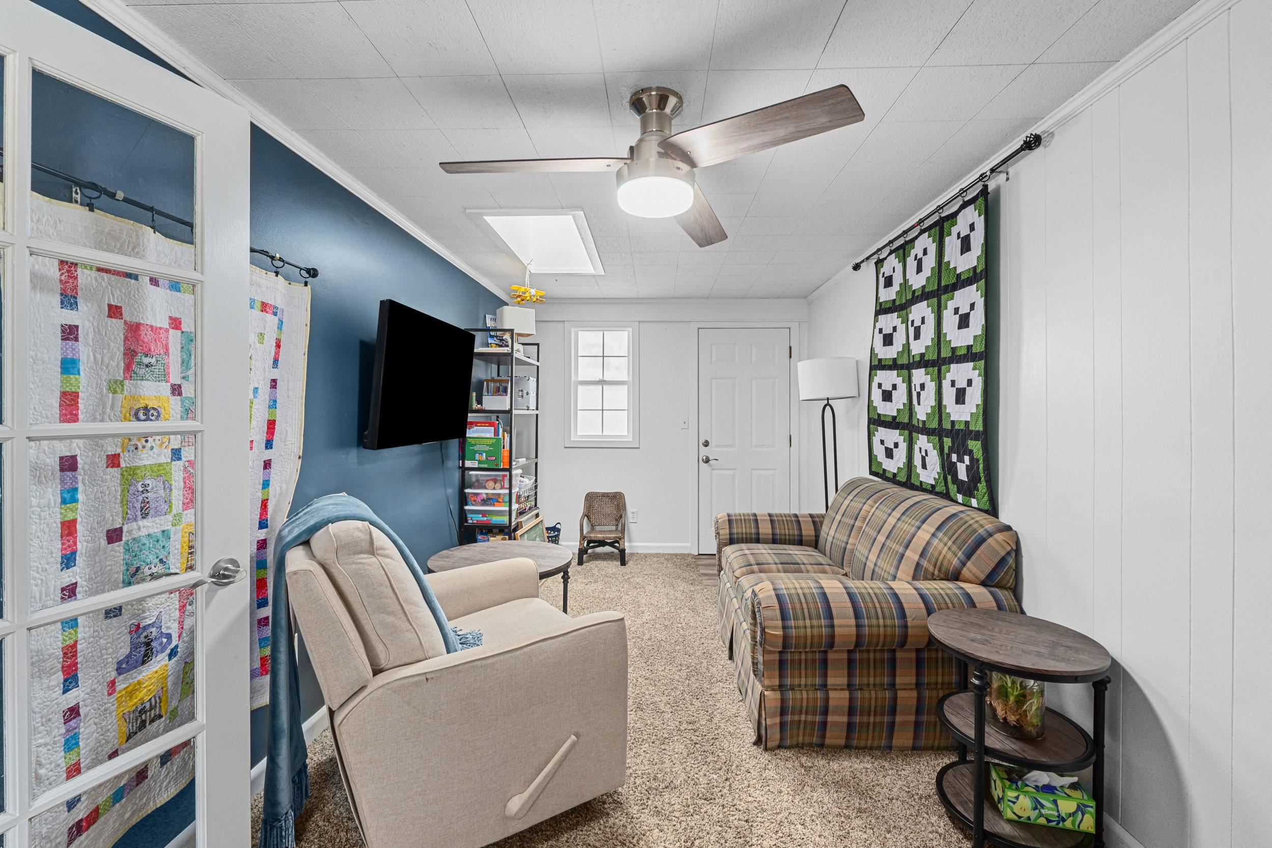 985 E Forest Ave - Photo 21