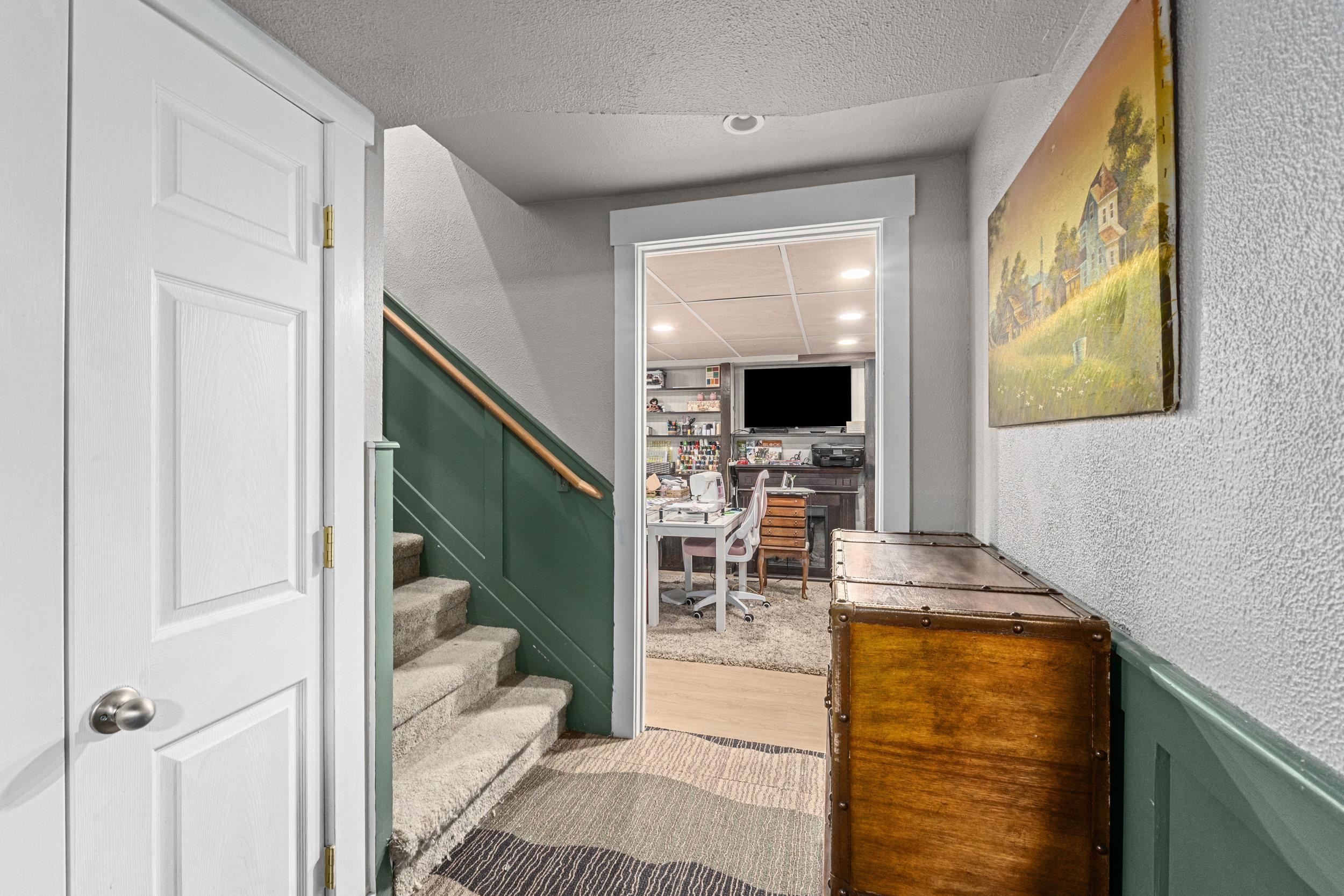 985 E Forest Ave - Photo 29