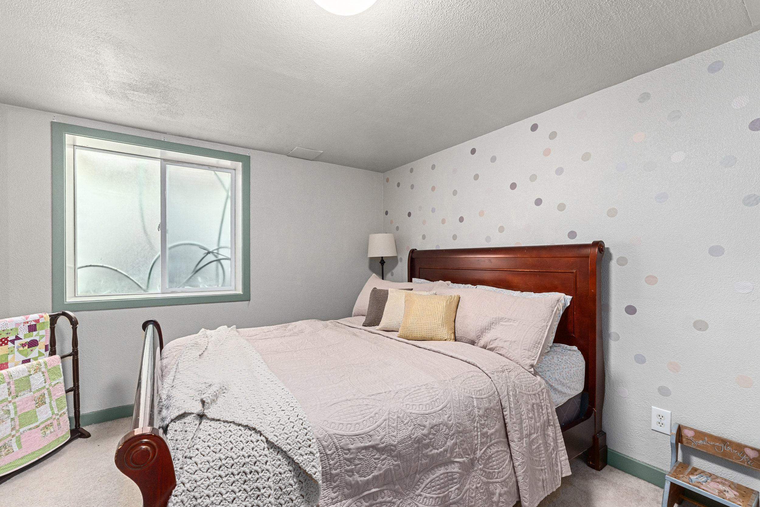 985 E Forest Ave - Photo 32