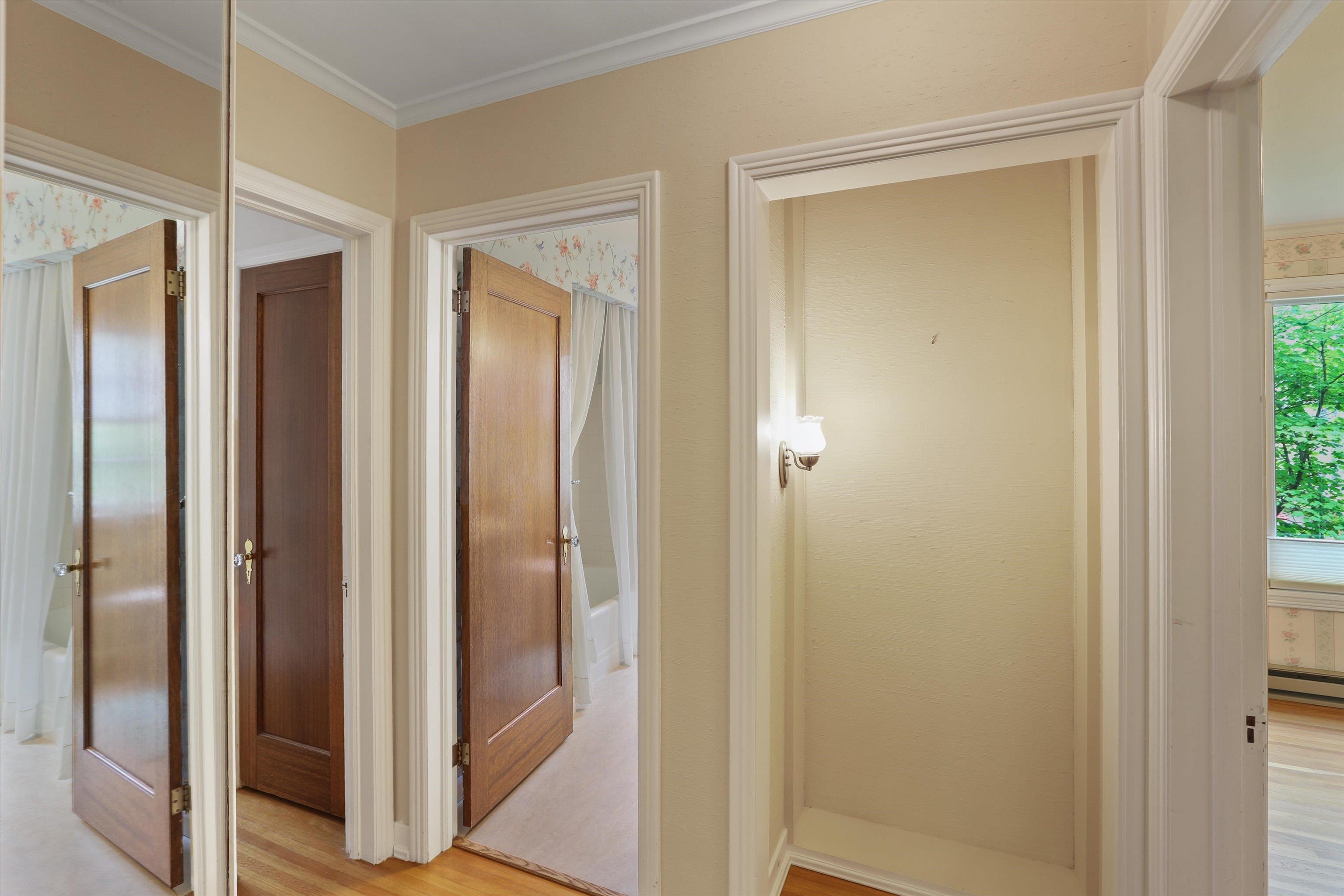 2225 S Adams St - Photo 23