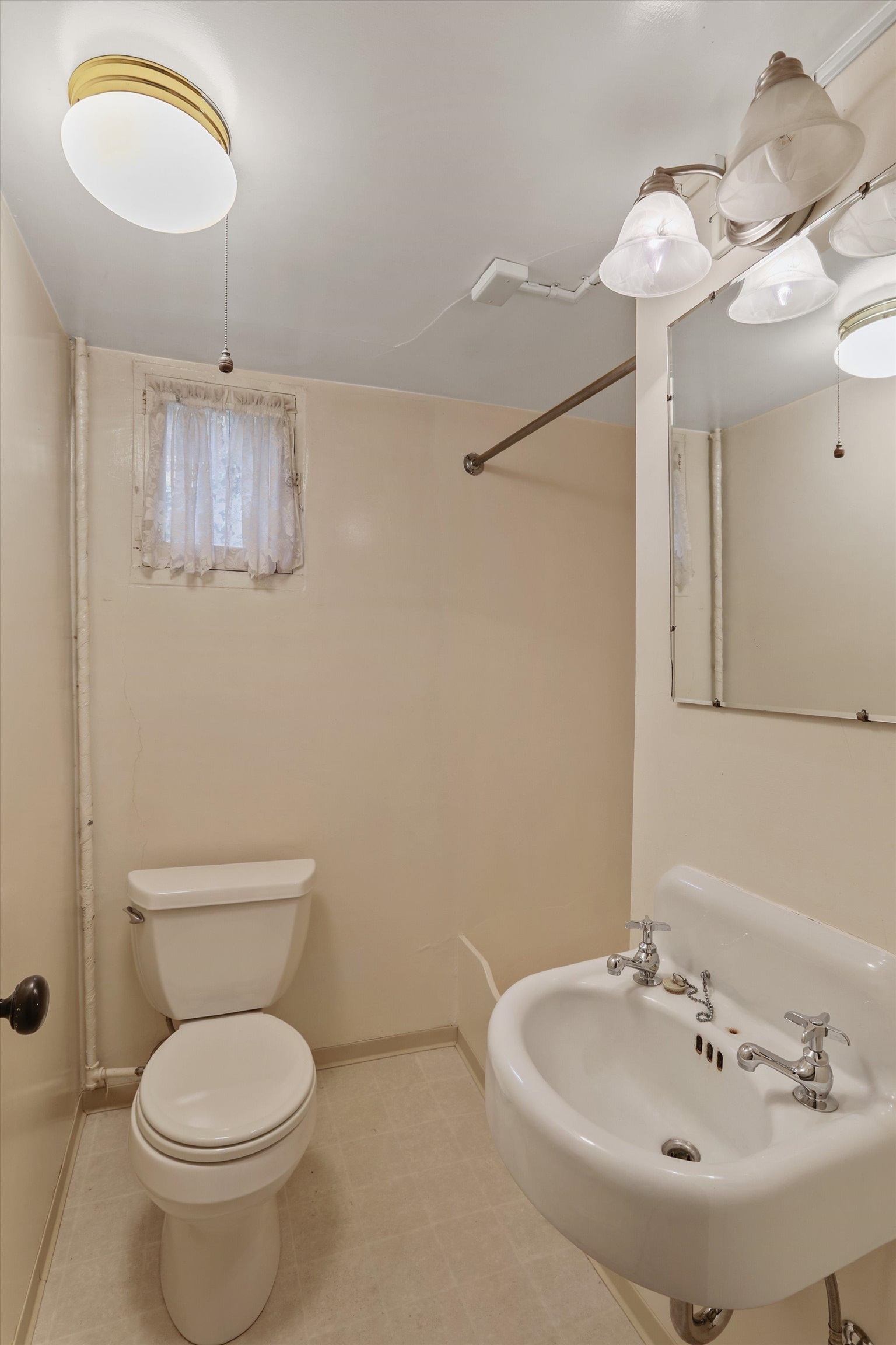 2225 S Adams St - Photo 25
