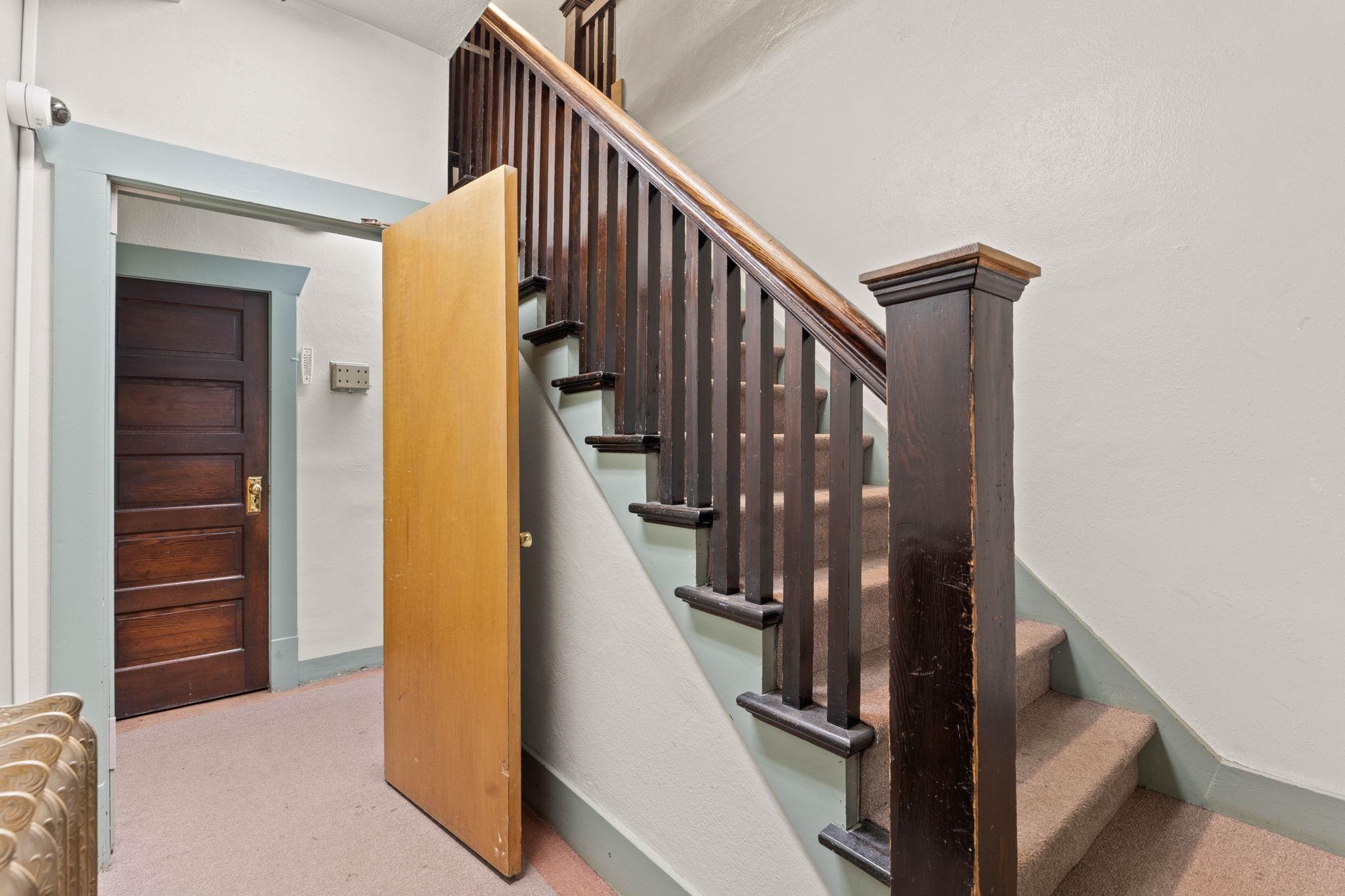 1414 N Lincoln St - Photo 3