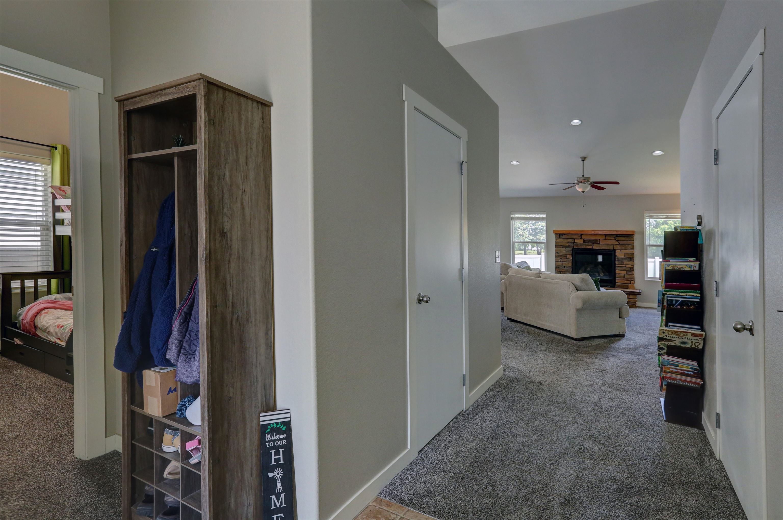 2210 N Greenacres Rd - Photo 5