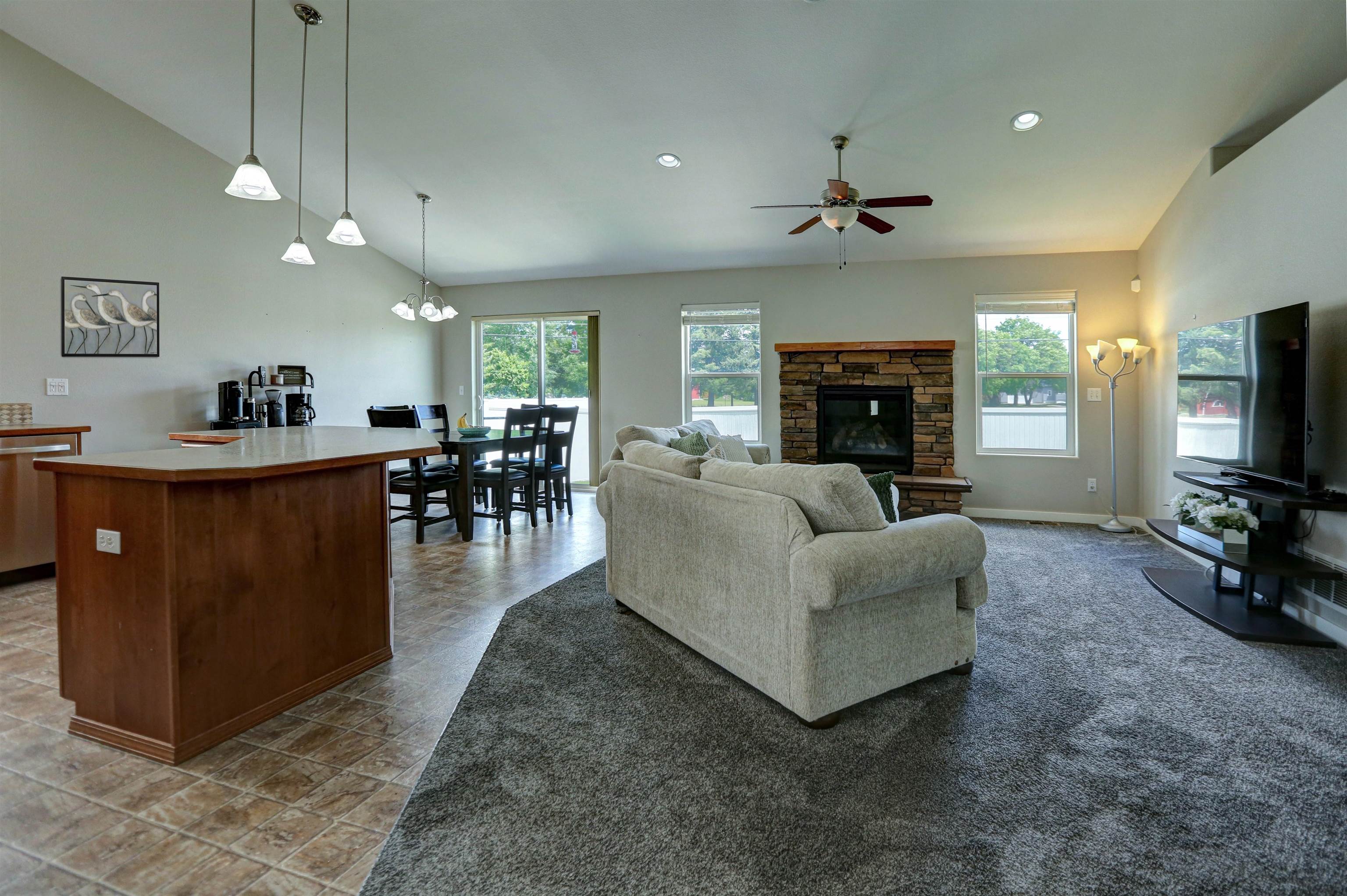 2210 N Greenacres Rd - Photo 6