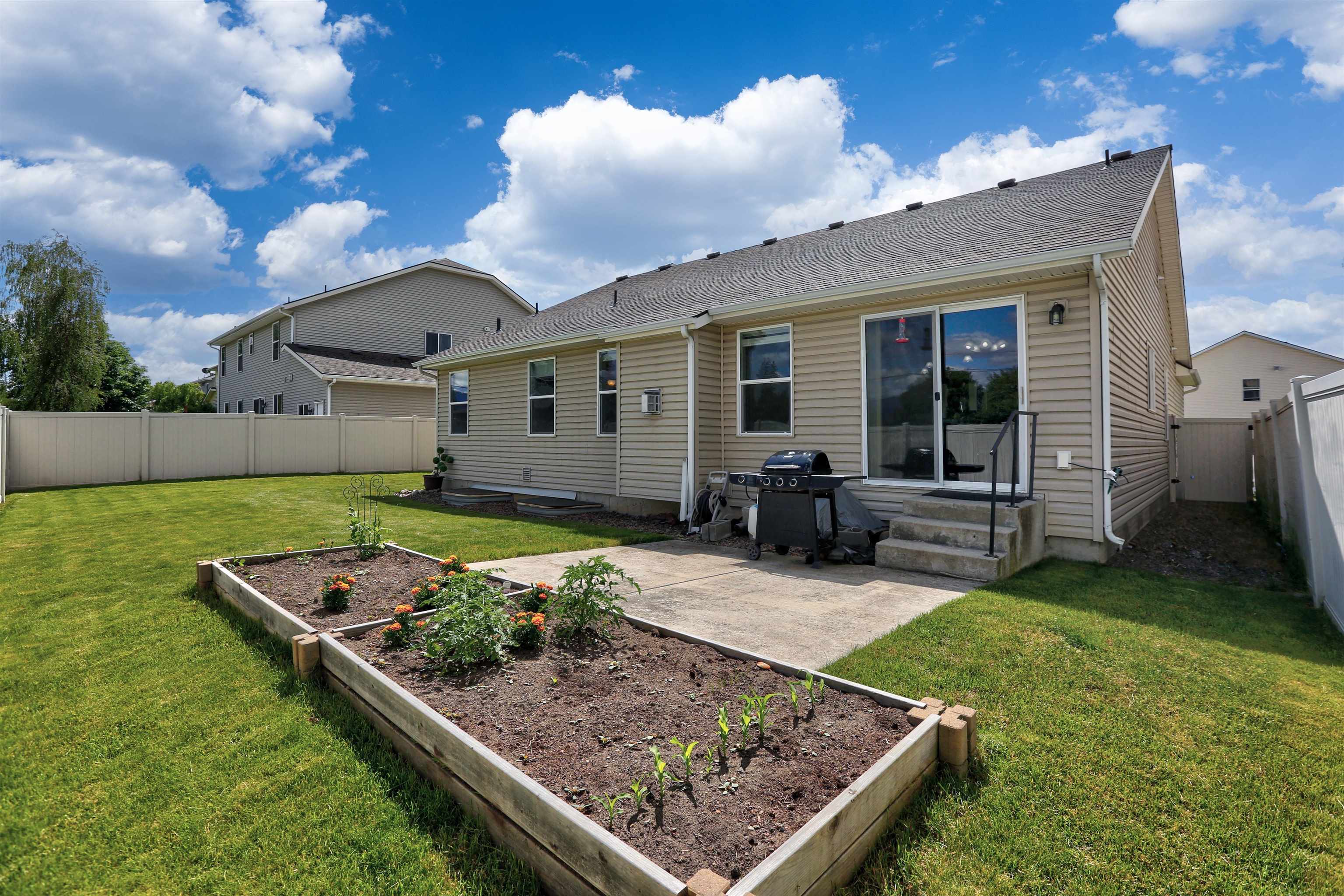 2210 N Greenacres Rd - Photo 38