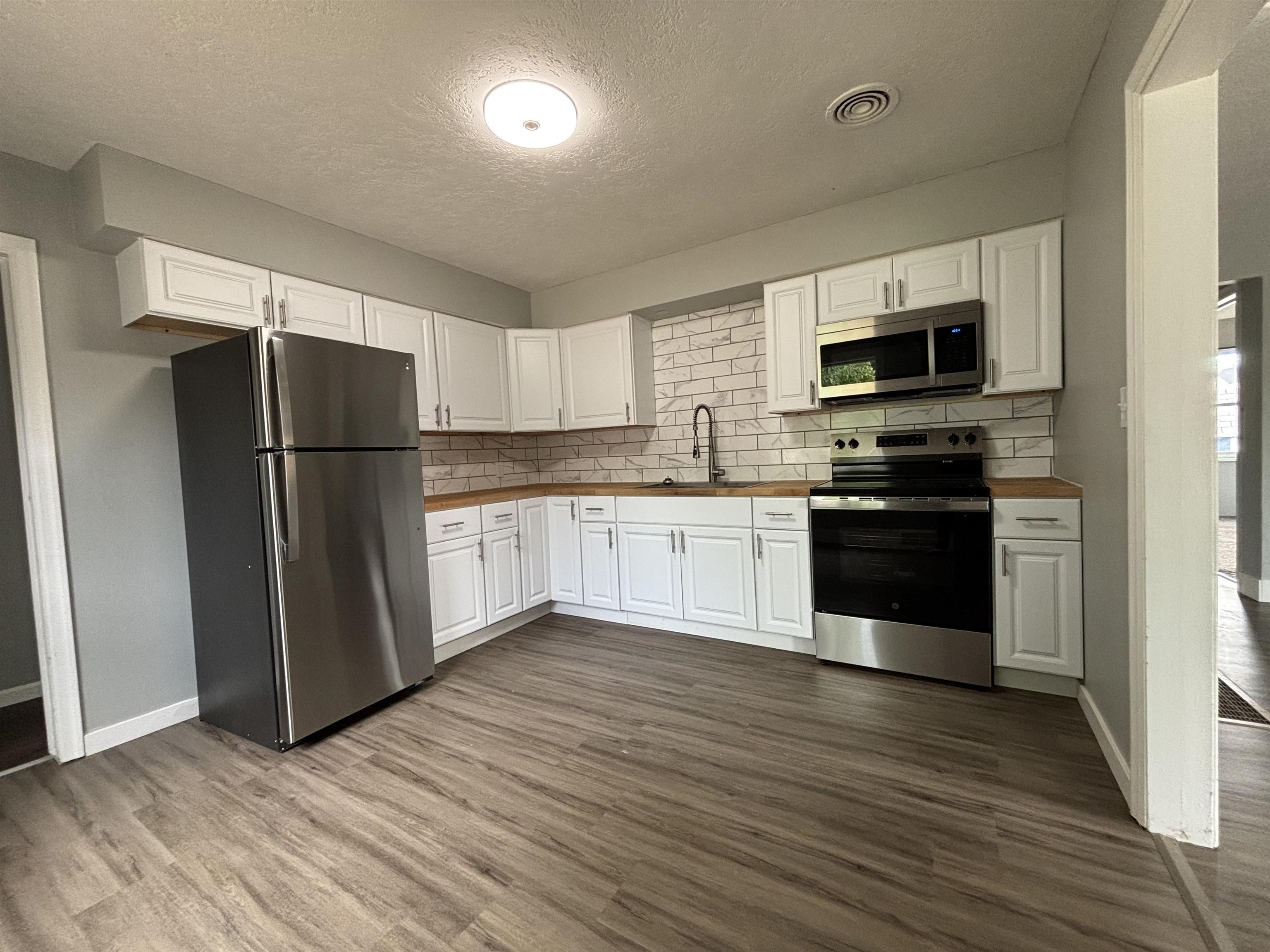1618 N Smith St - Photo 15
