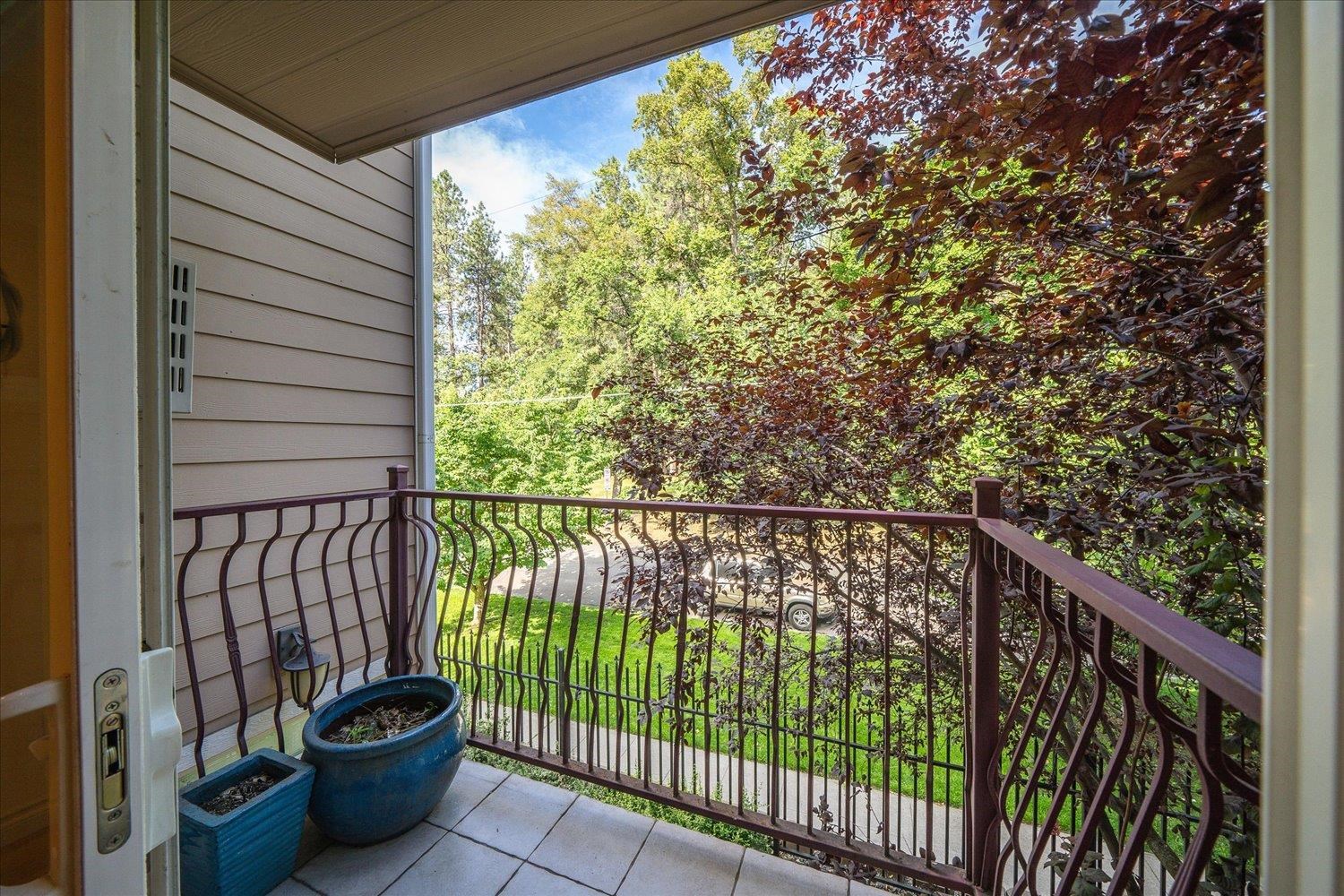 215 S CHESTNUT St - Photo 12