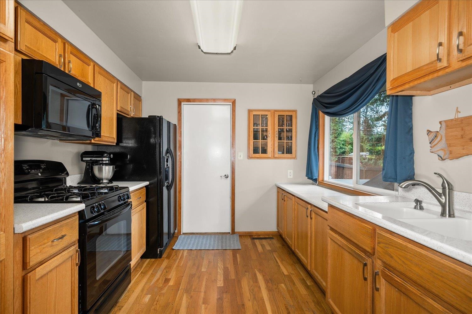 2805 W Woodside Ave - Photo 11