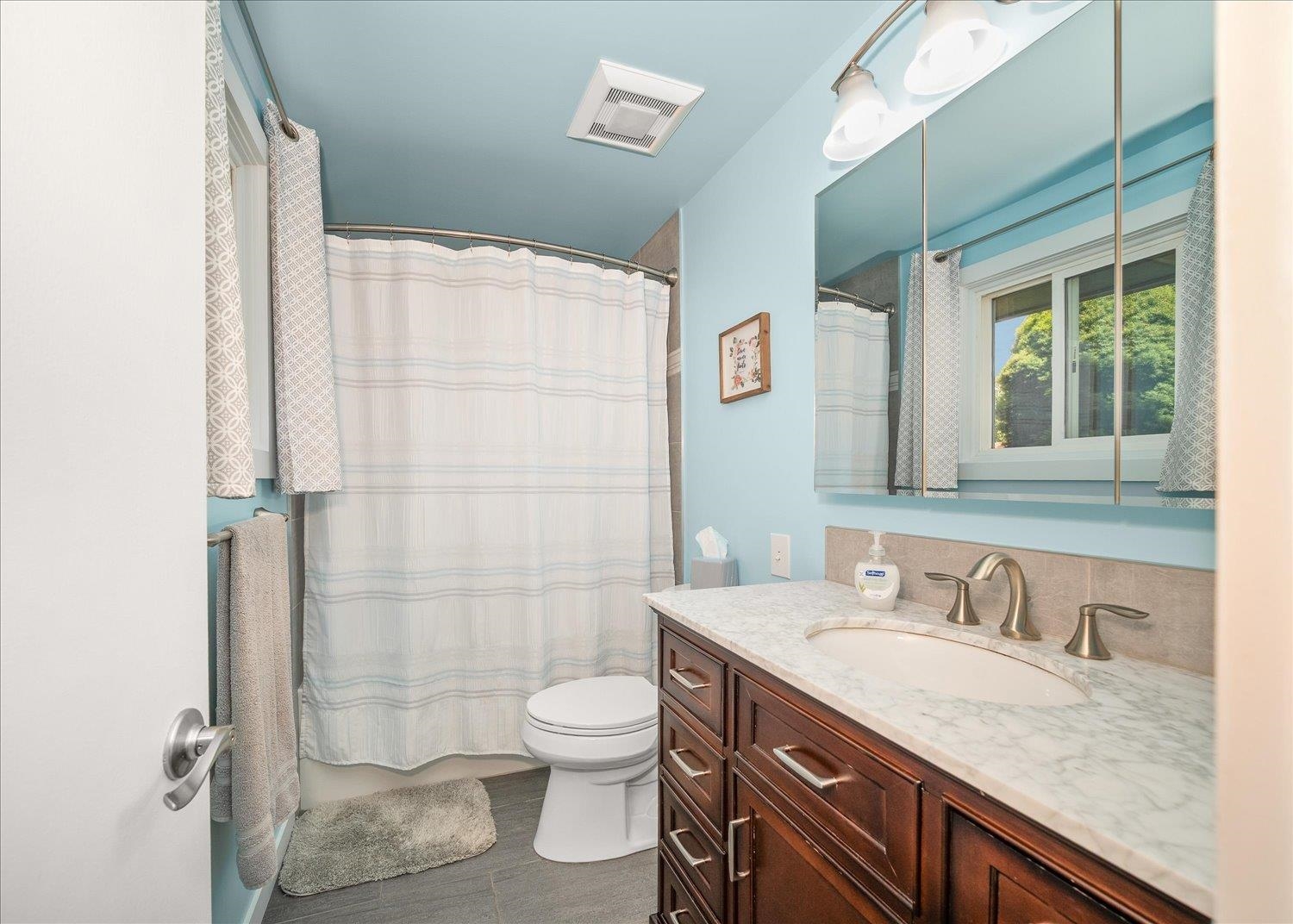 2805 W Woodside Ave - Photo 17