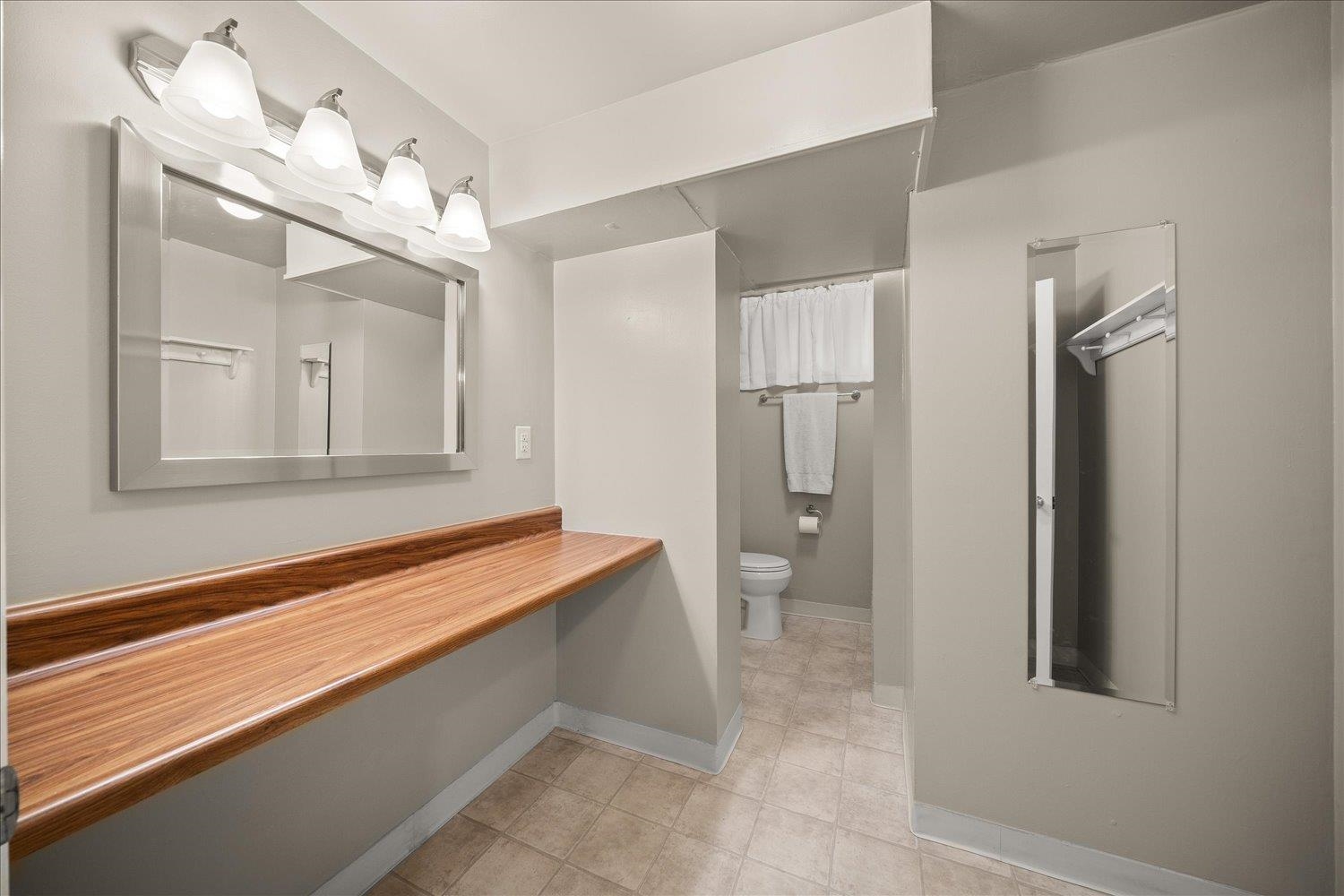 2805 W Woodside Ave - Photo 29