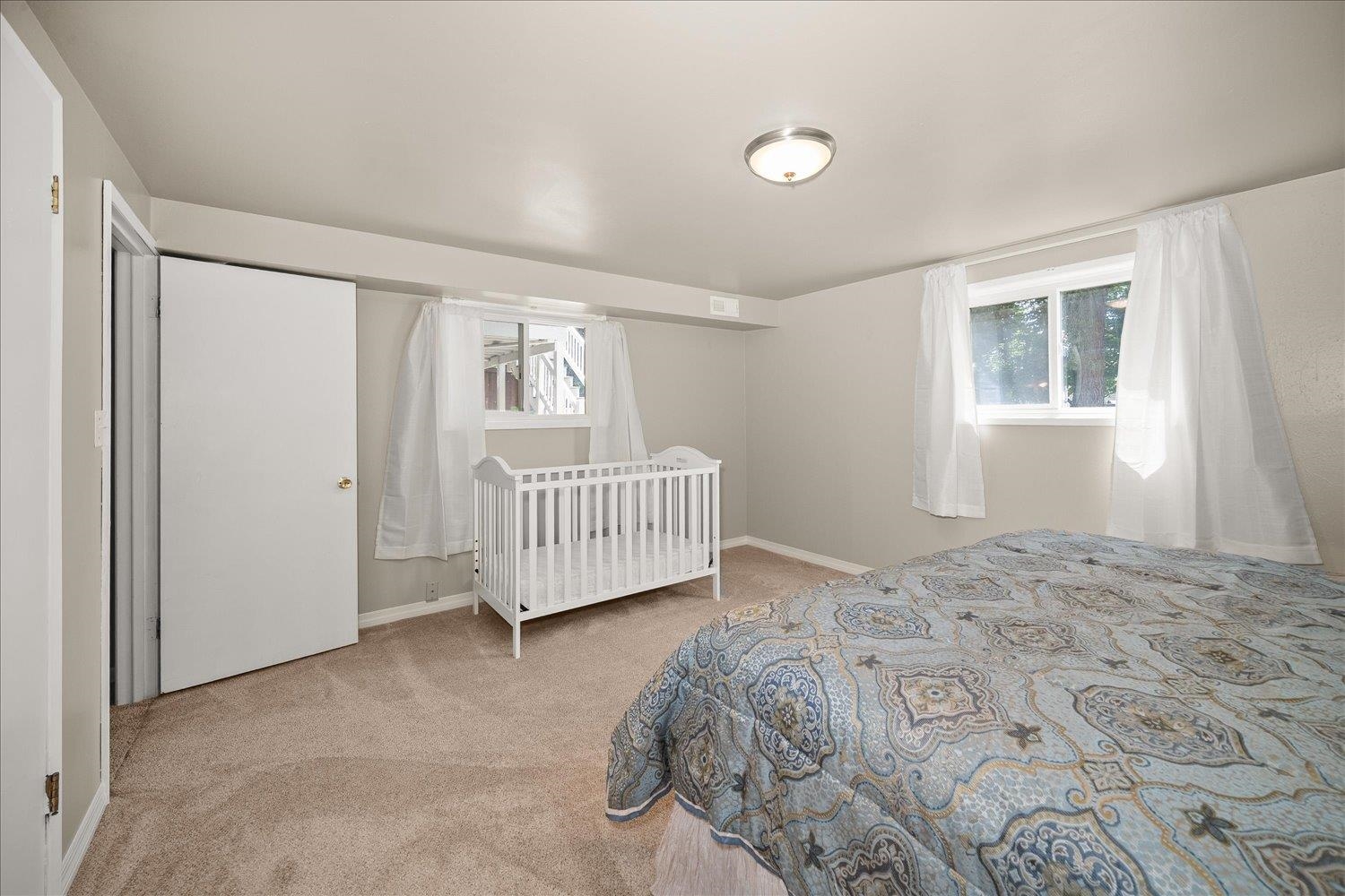 2805 W Woodside Ave - Photo 27