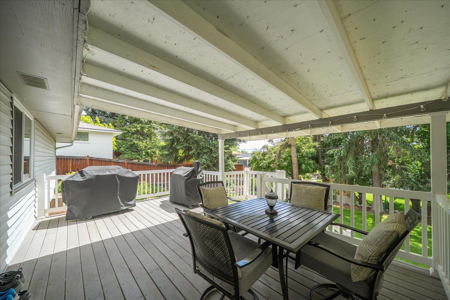 2805 W Woodside Ave - Photo 32