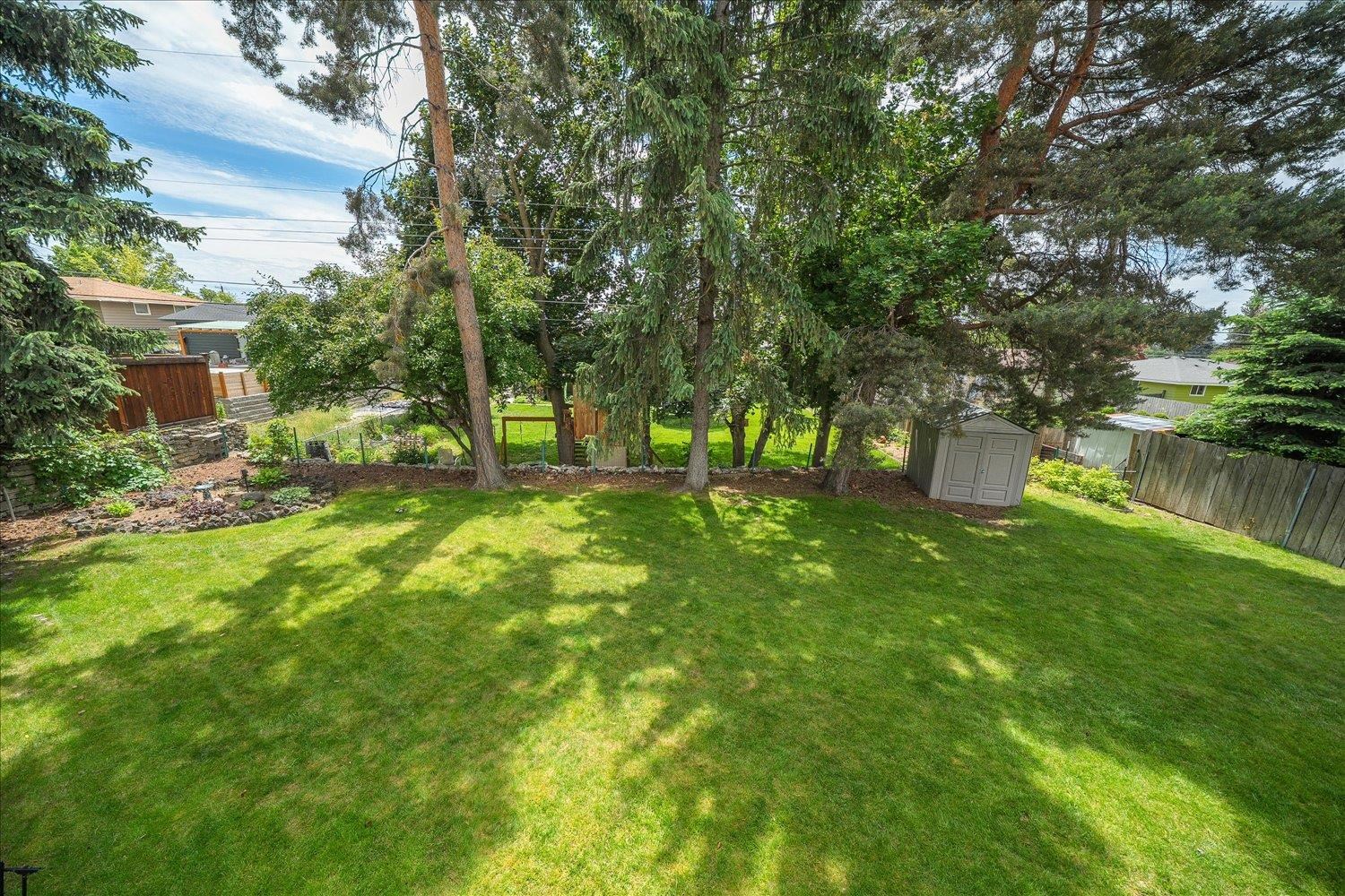 2805 W Woodside Ave - Photo 34