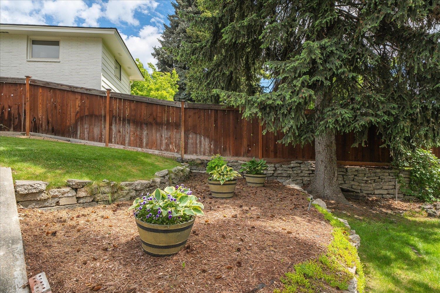 2805 W Woodside Ave - Photo 43