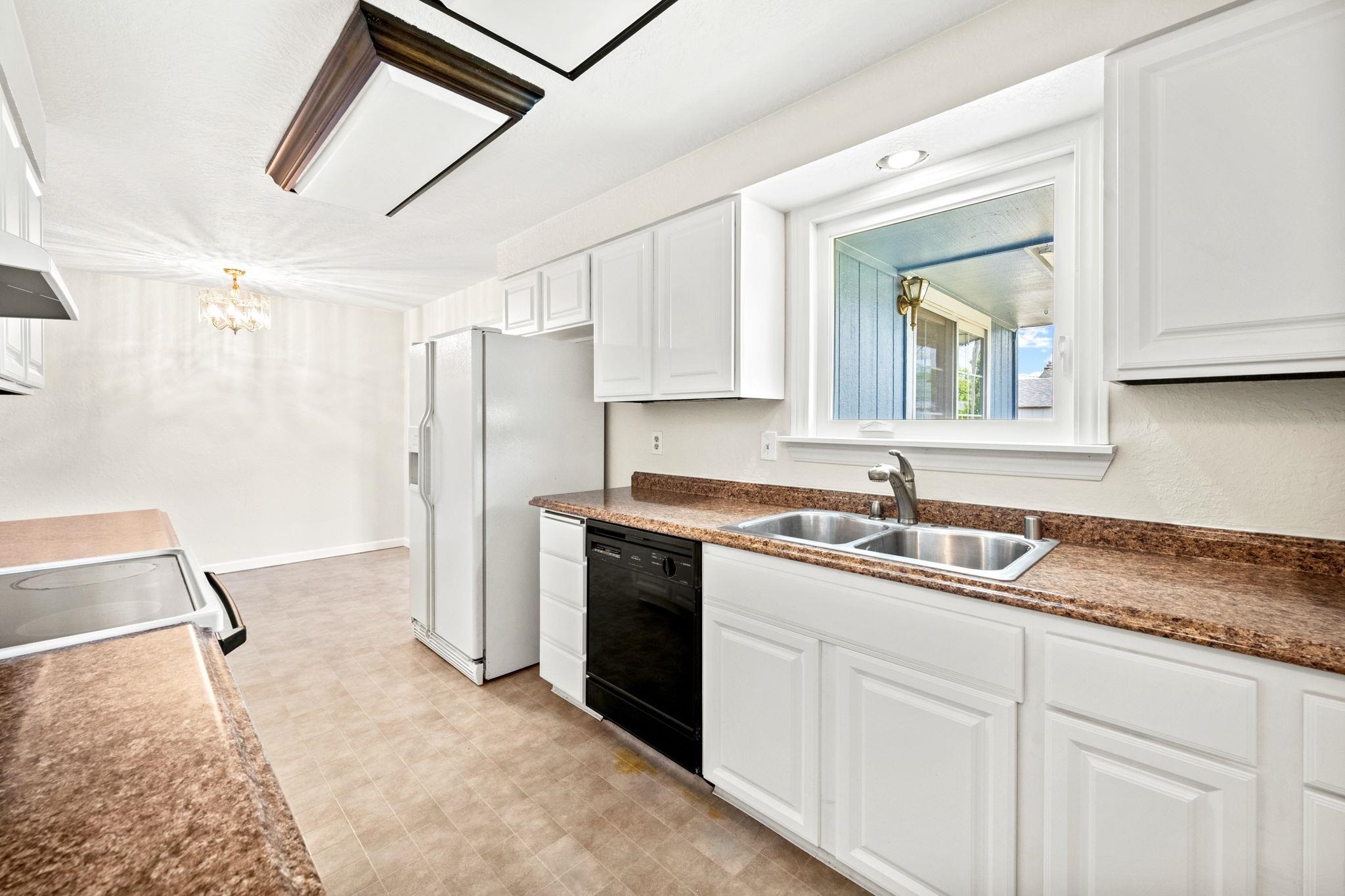 721 E Lyons Ave - Photo 11