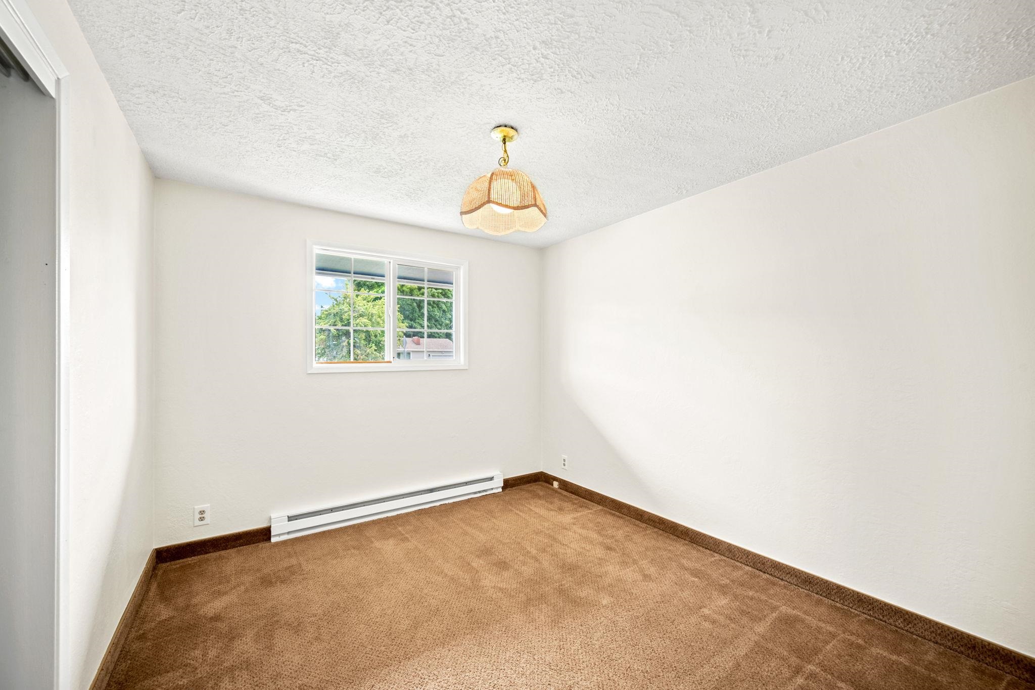 721 E Lyons Ave - Photo 18