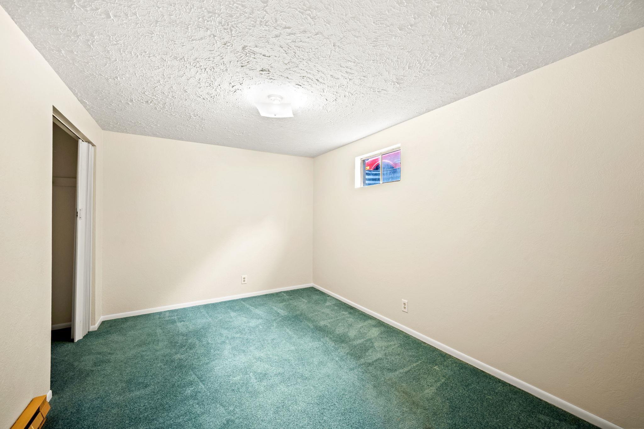 721 E Lyons Ave - Photo 26