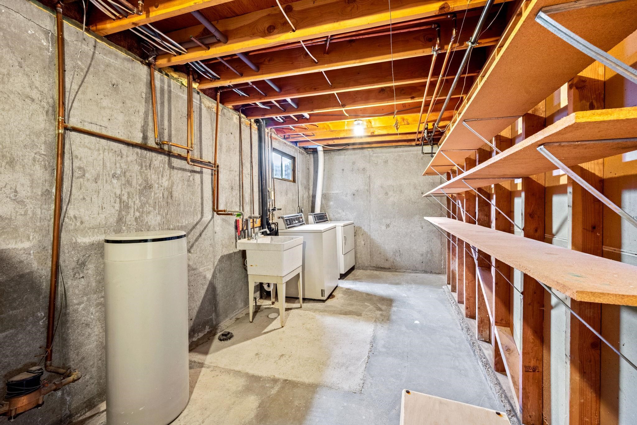 721 E Lyons Ave - Photo 29