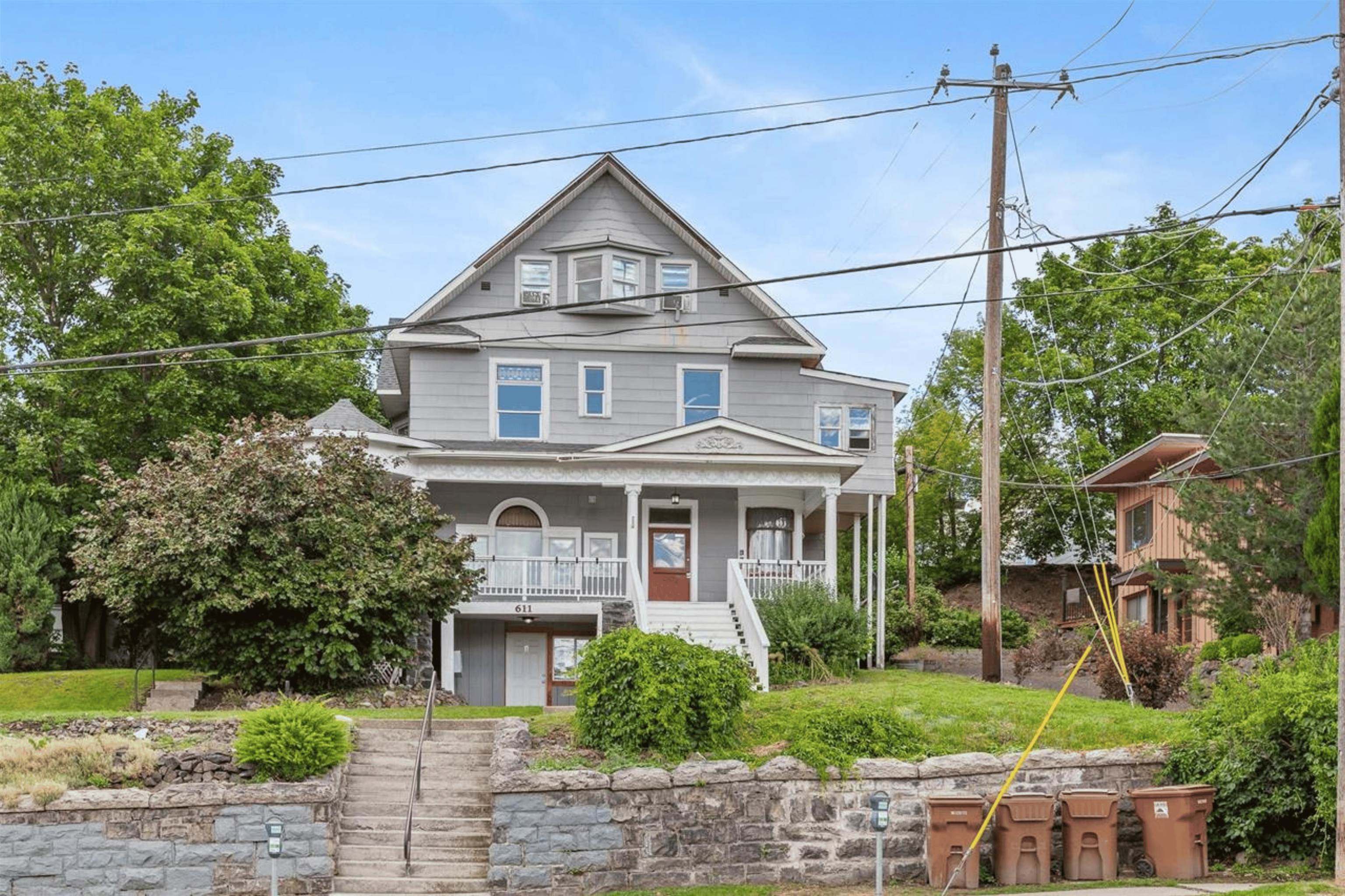 611 S Bernard St - Photo 16