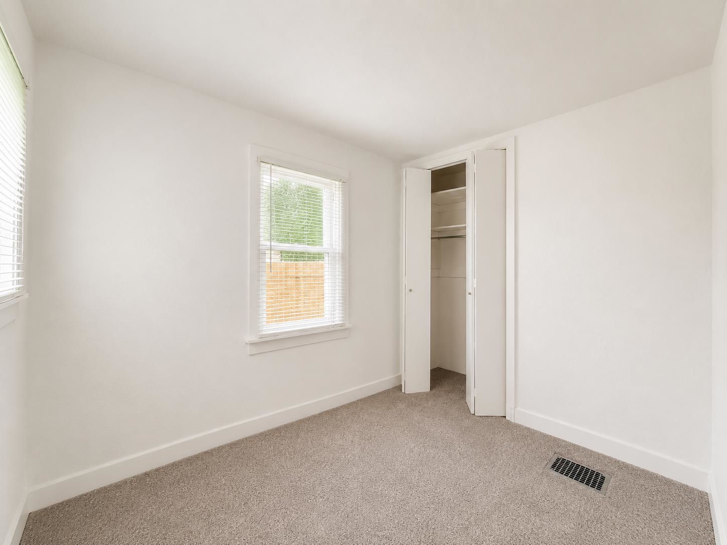 624 E RICH Ave - Photo 13