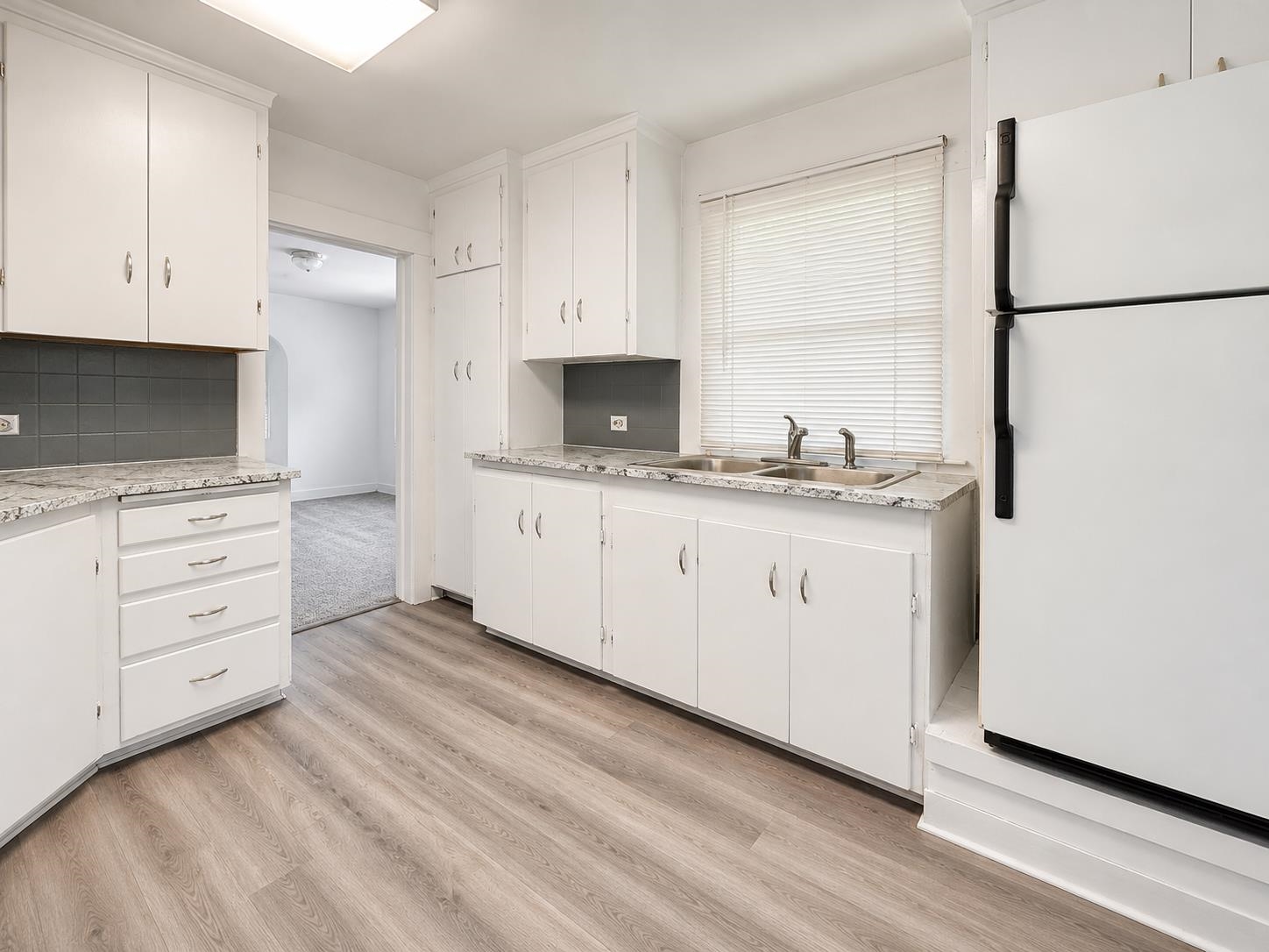 624 E RICH Ave - Photo 9
