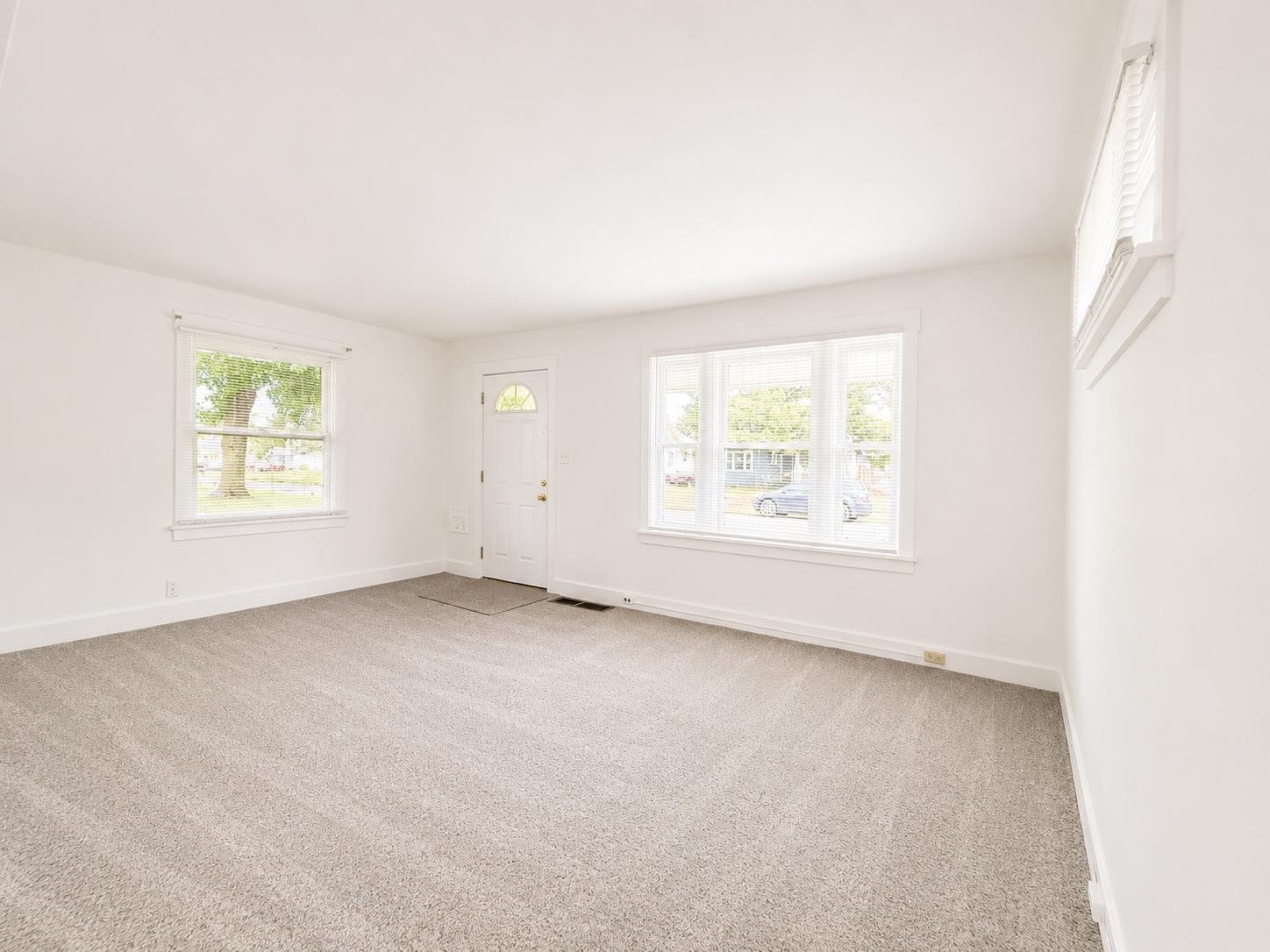 624 E RICH Ave - Photo 6