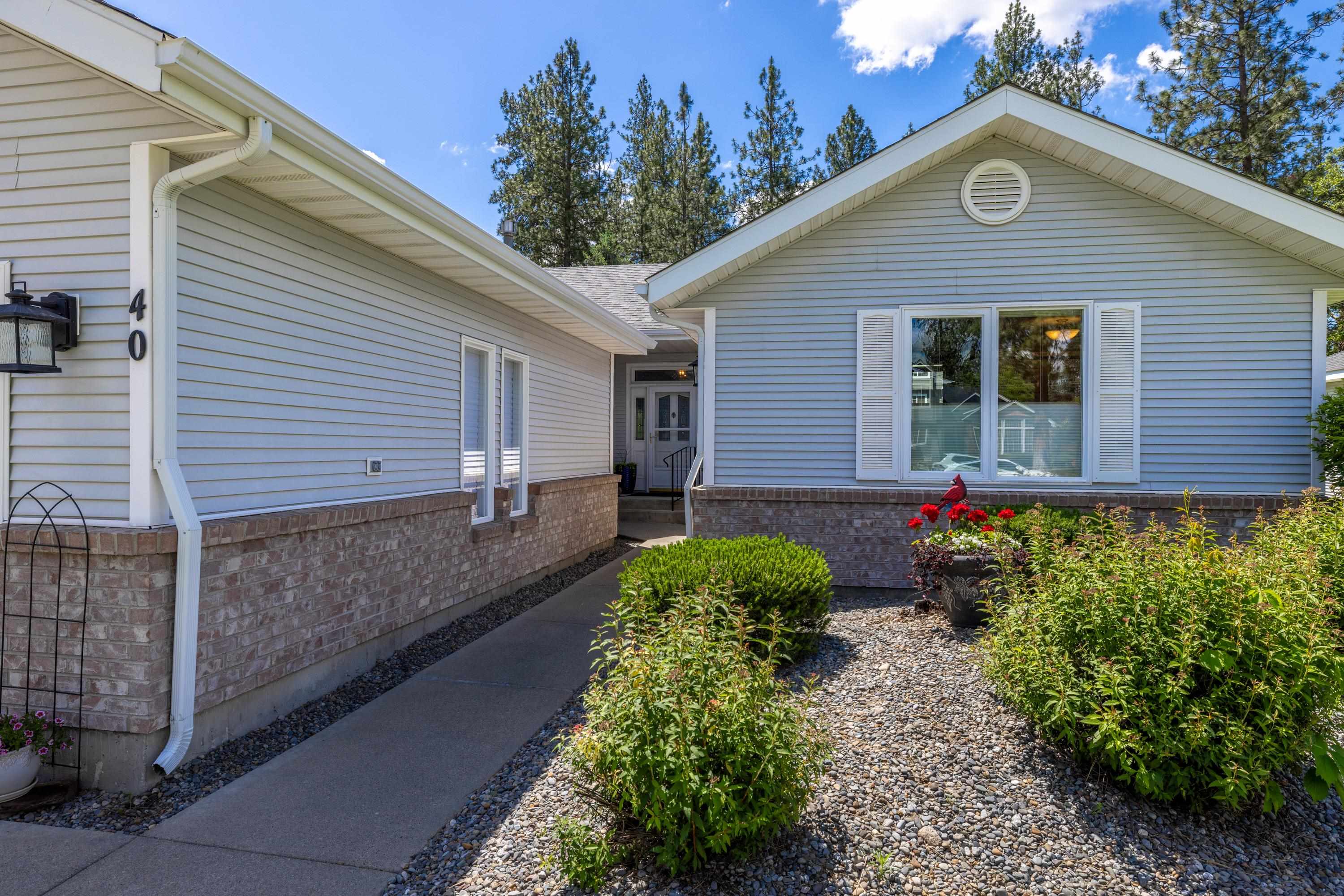40 E FALCON Ave - Photo 2
