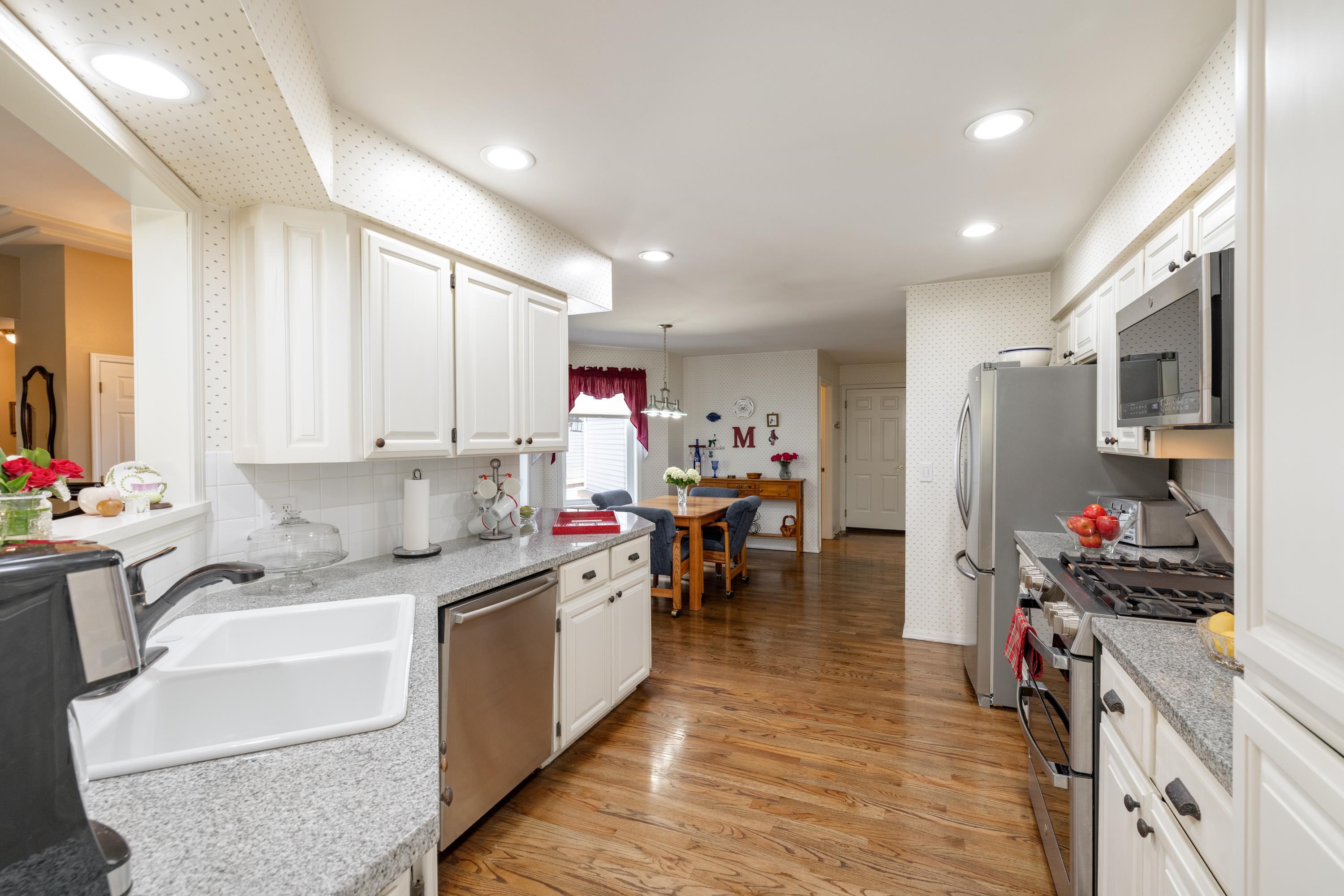 40 E FALCON Ave - Photo 12