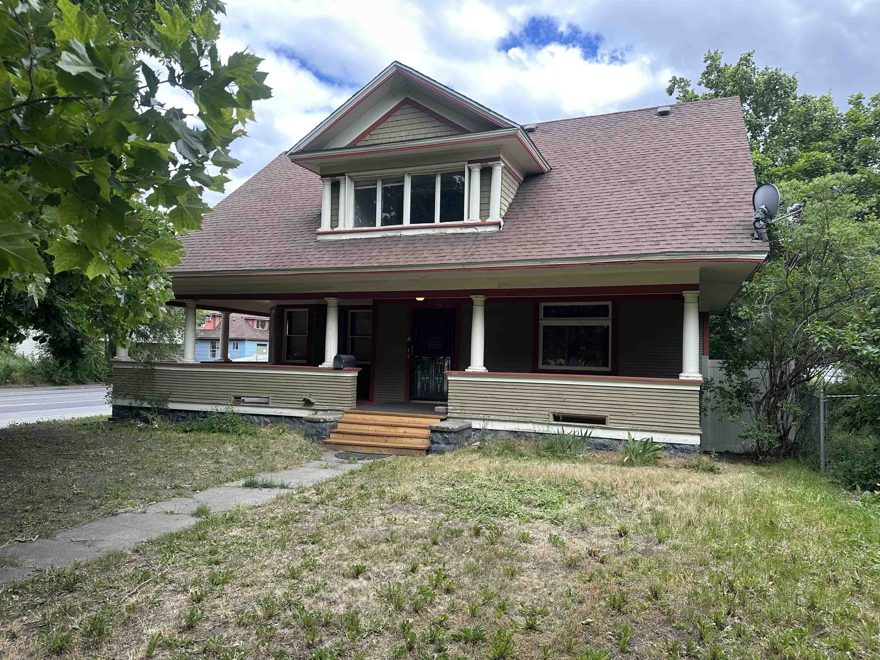 1428 N Lincoln St - Photo 1