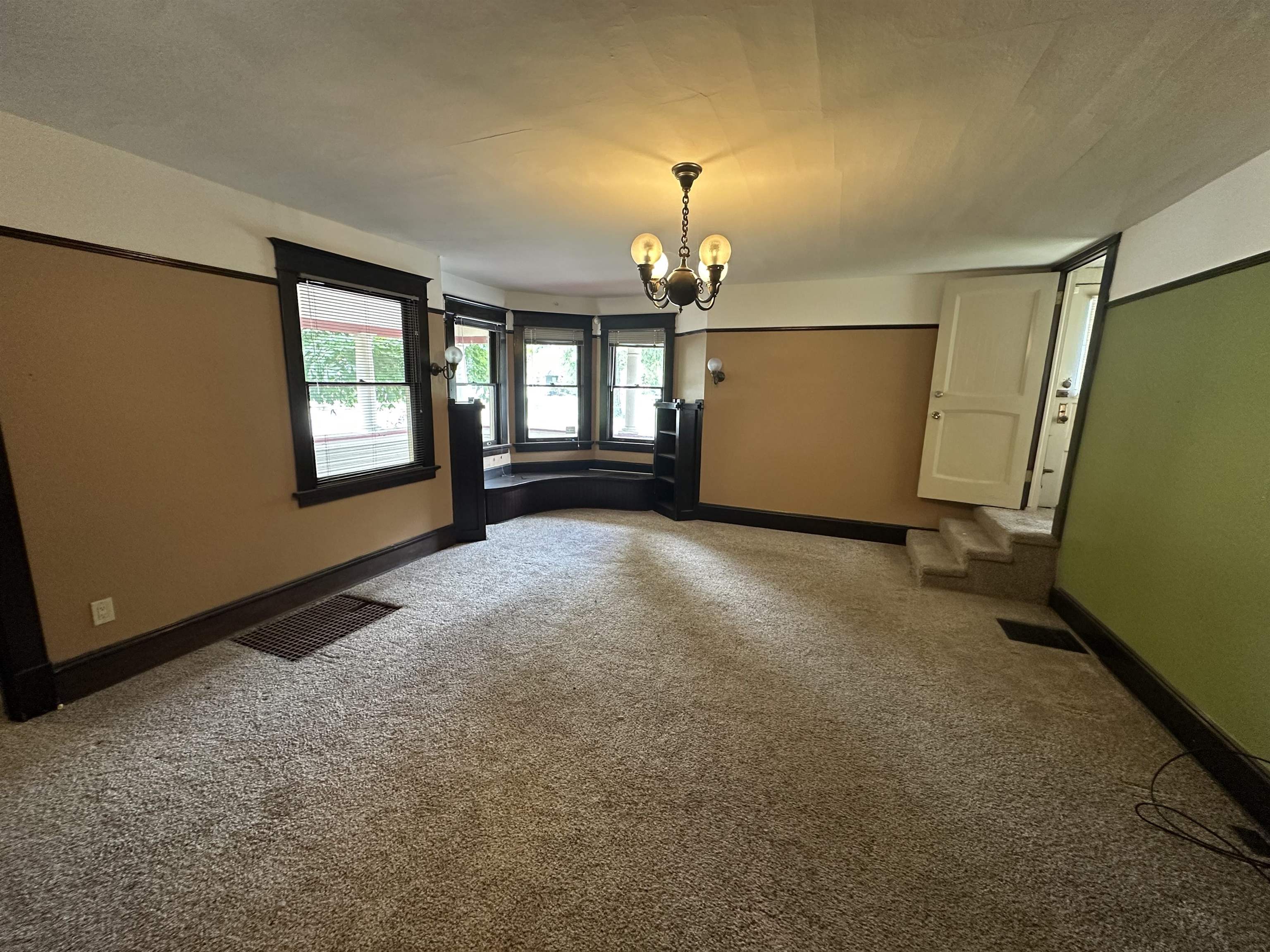 1428 N Lincoln St - Photo 8